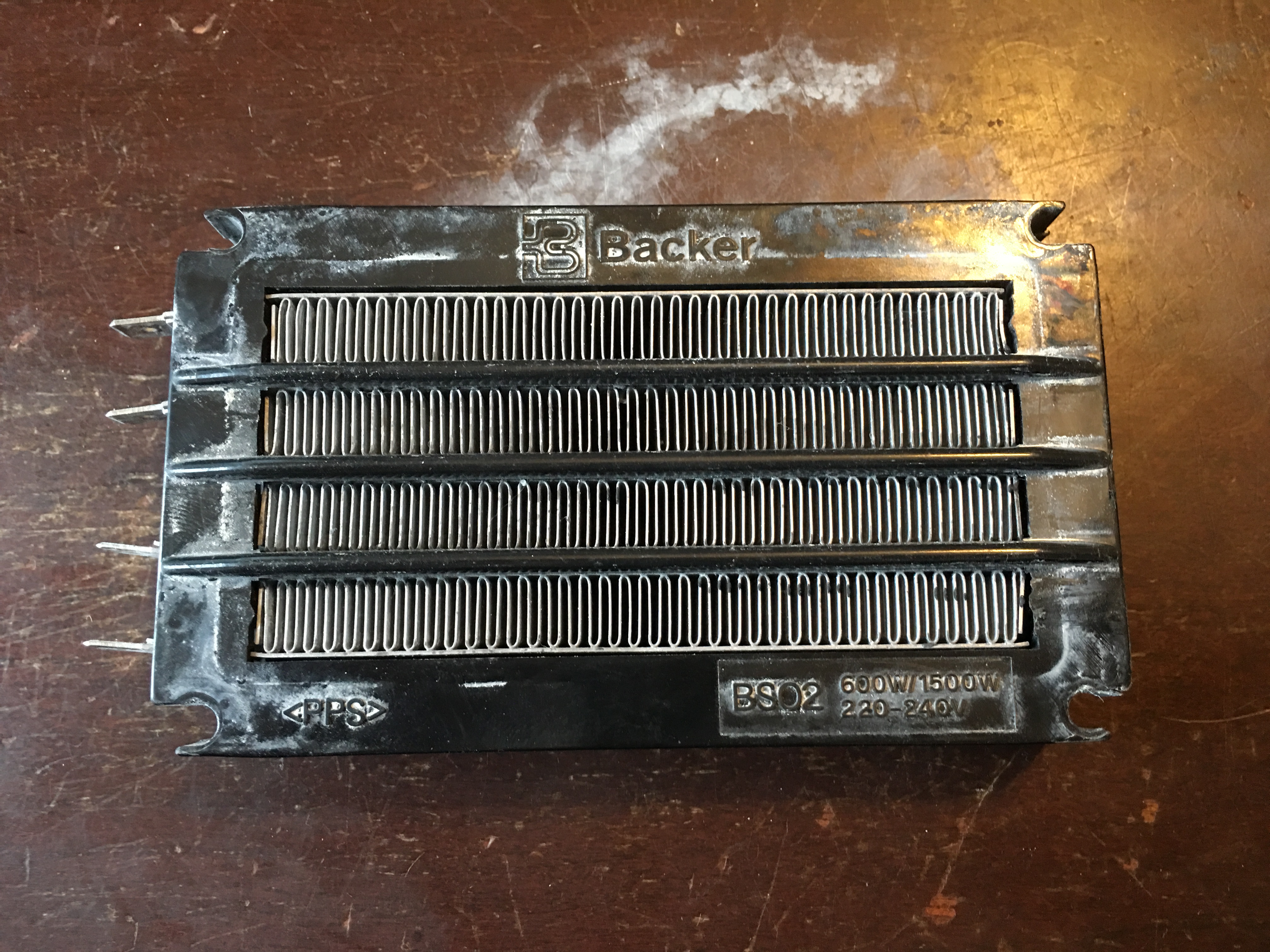 BS02 600w/1500w, 220-240v