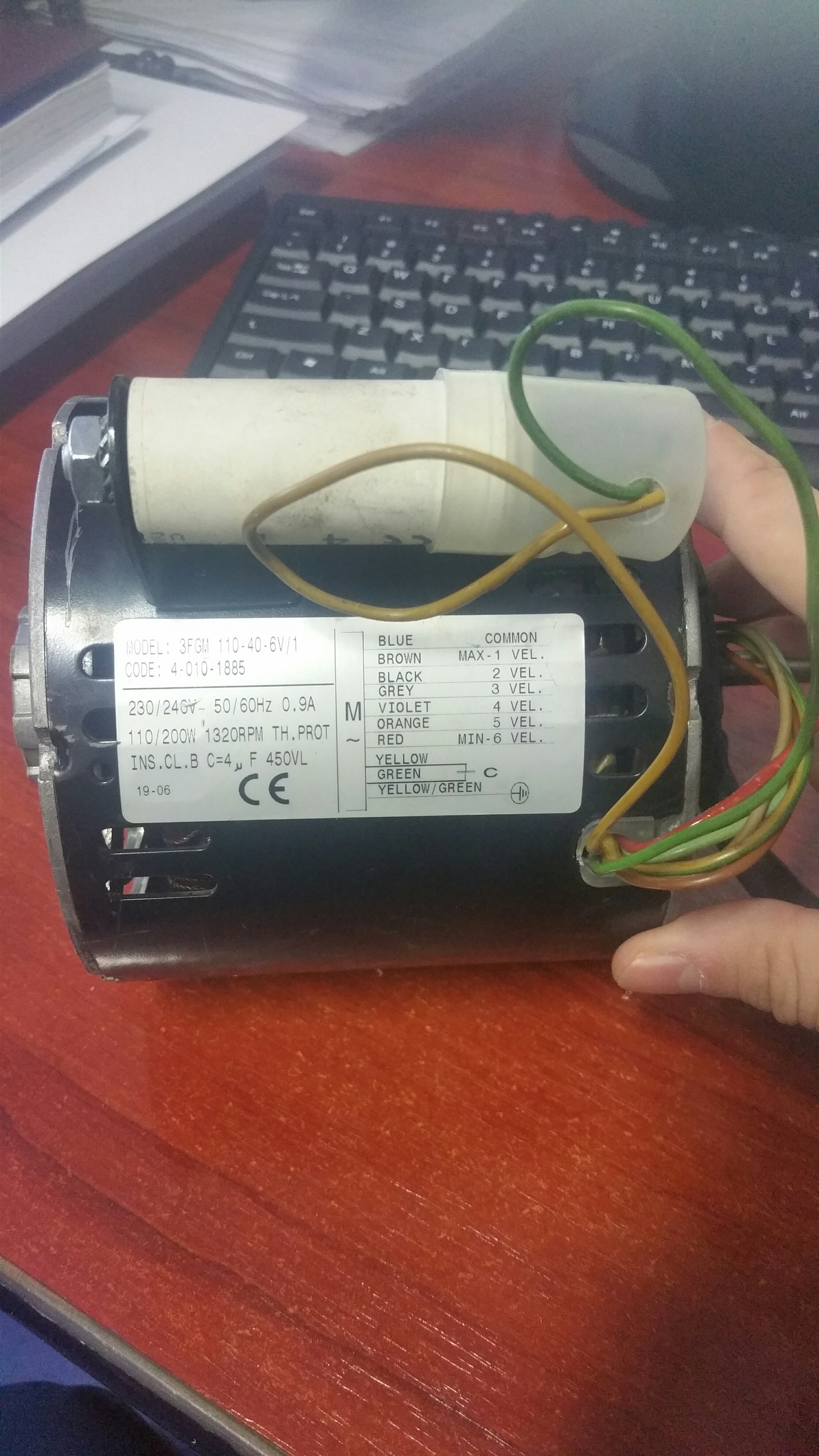 3FGM110.40.6V/1 *40101885* 