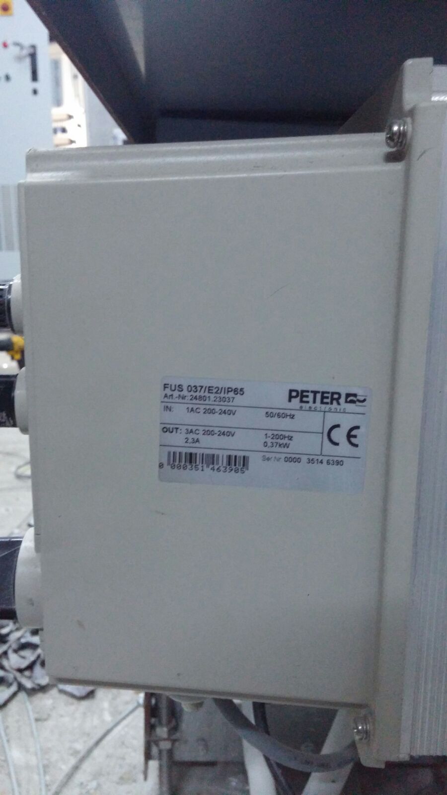 FUS 037/E2/IP65 obsolete replaced by VD i 037/E2/IP66 preview 2