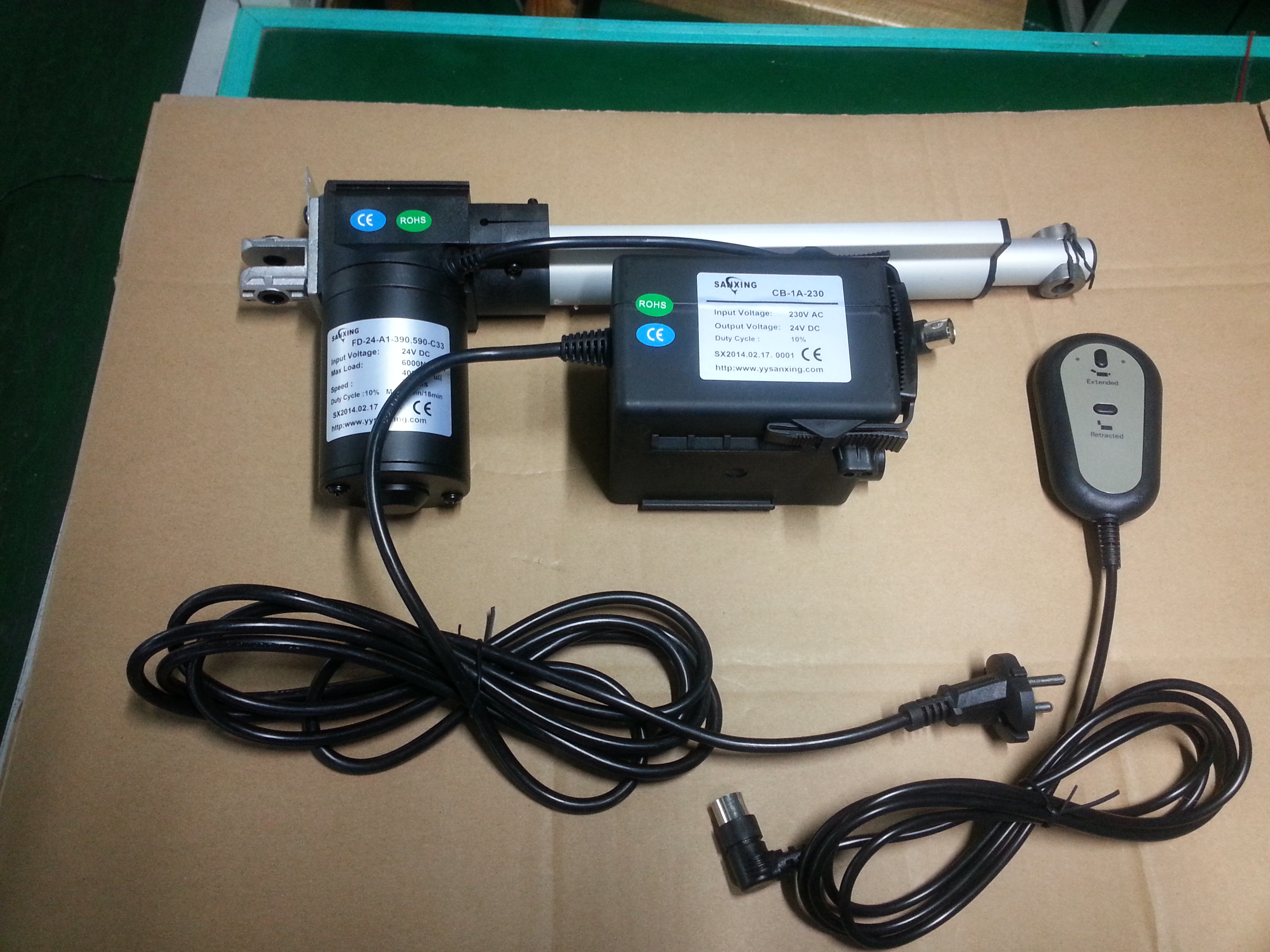 FD24-A1-390.590-C33 obsolet, replaced by  FD-24-A1-390.590-C33 + CB-1A-230 + remote control 