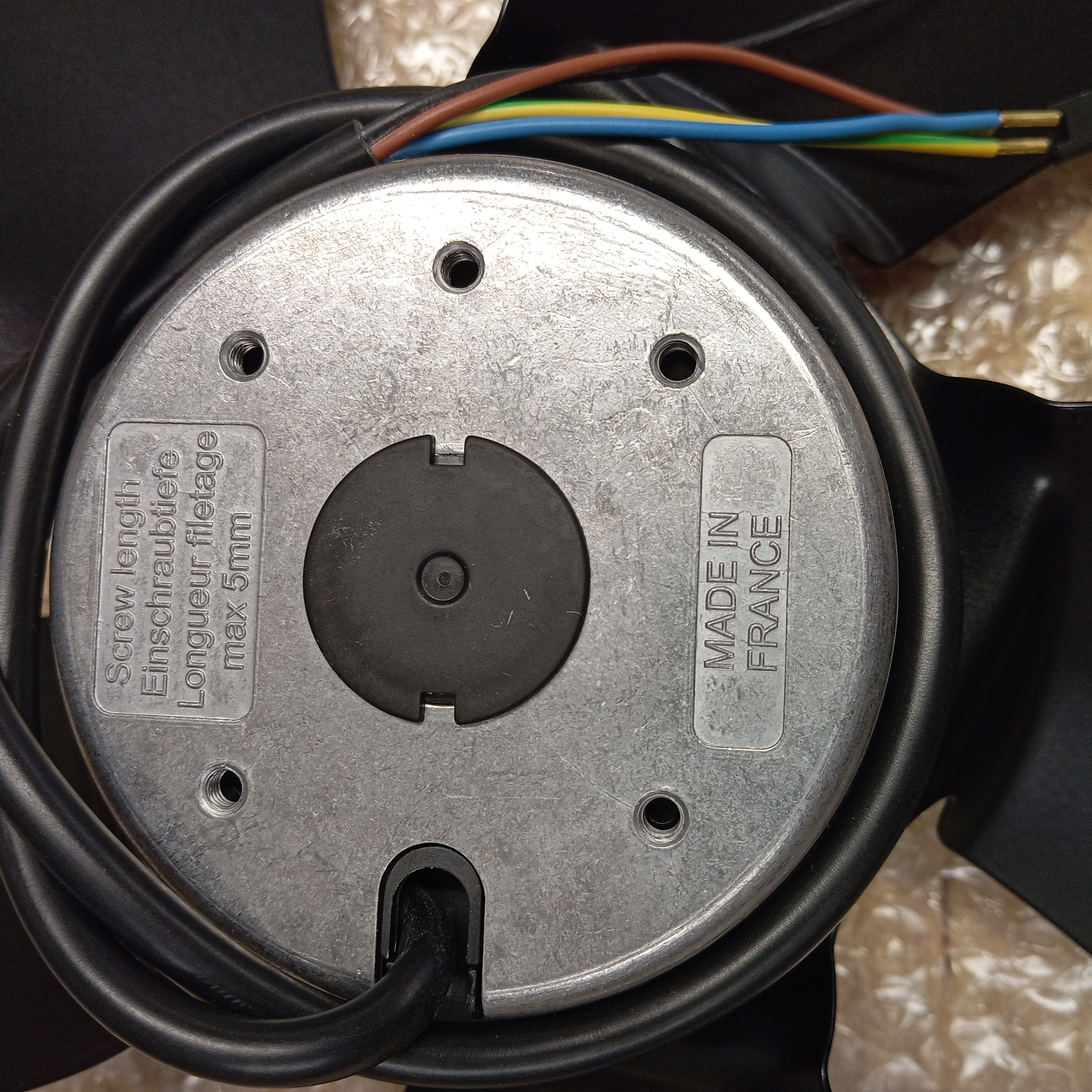 2VRE25 250V B22-B5