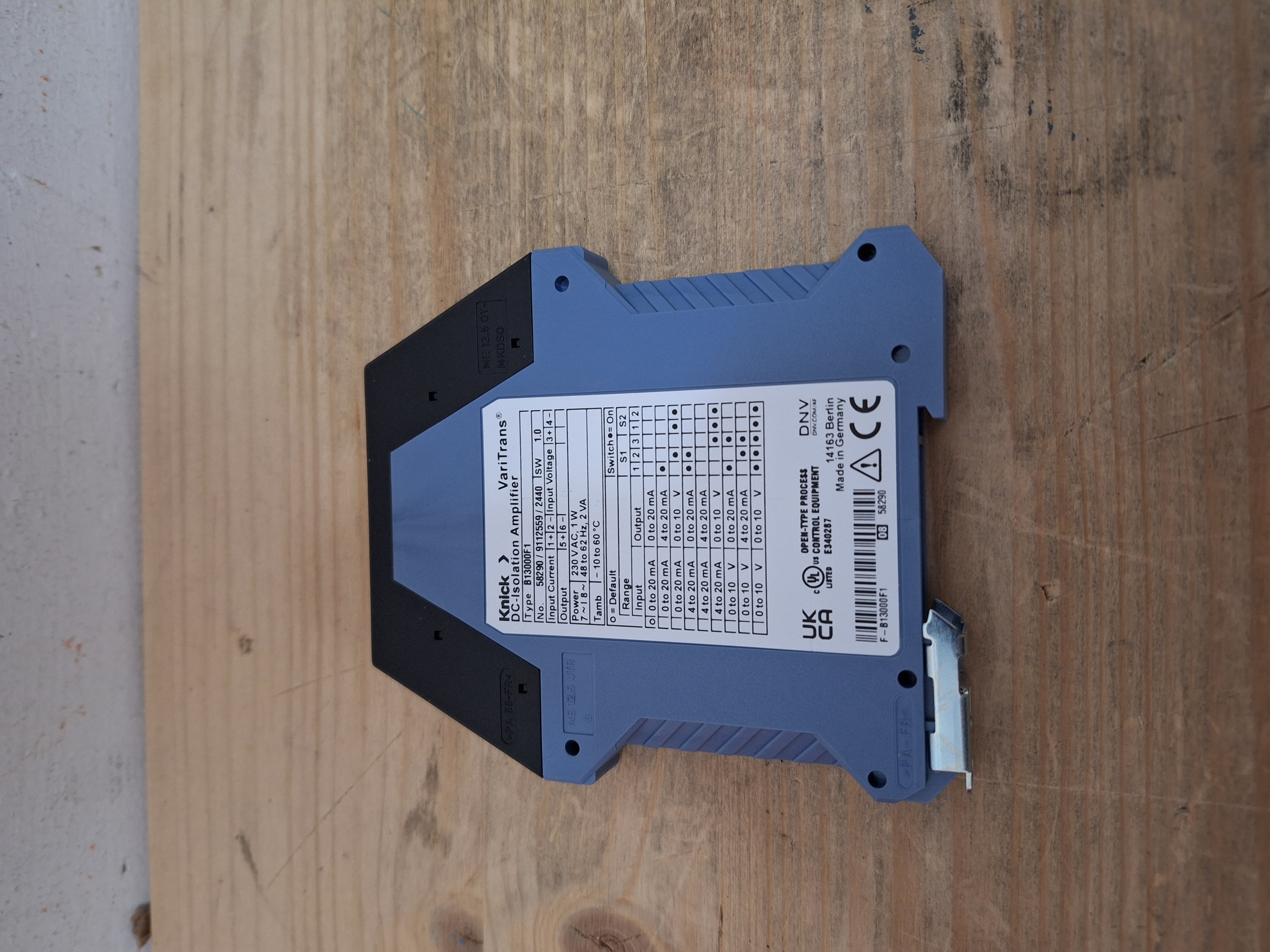 B13000F1 preview 4