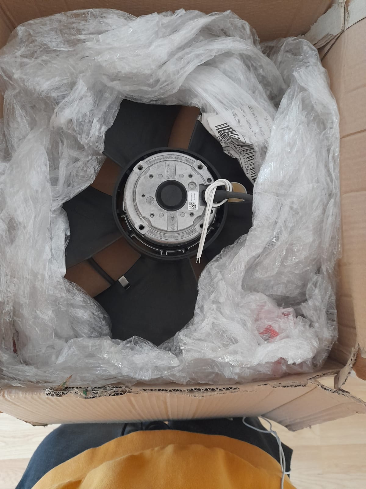 A4E350AN0201 preview 2