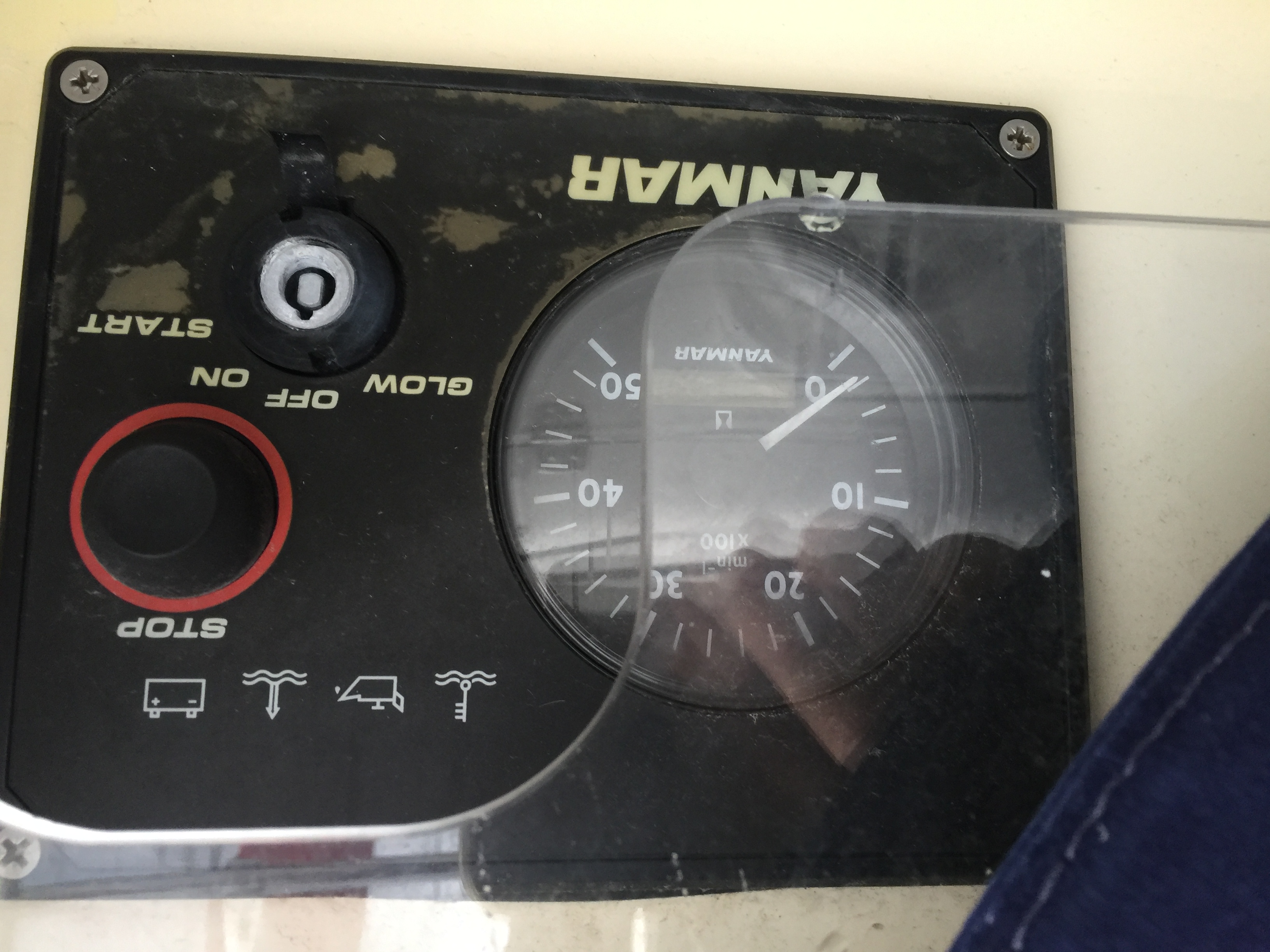 YM164100-50 preview 3