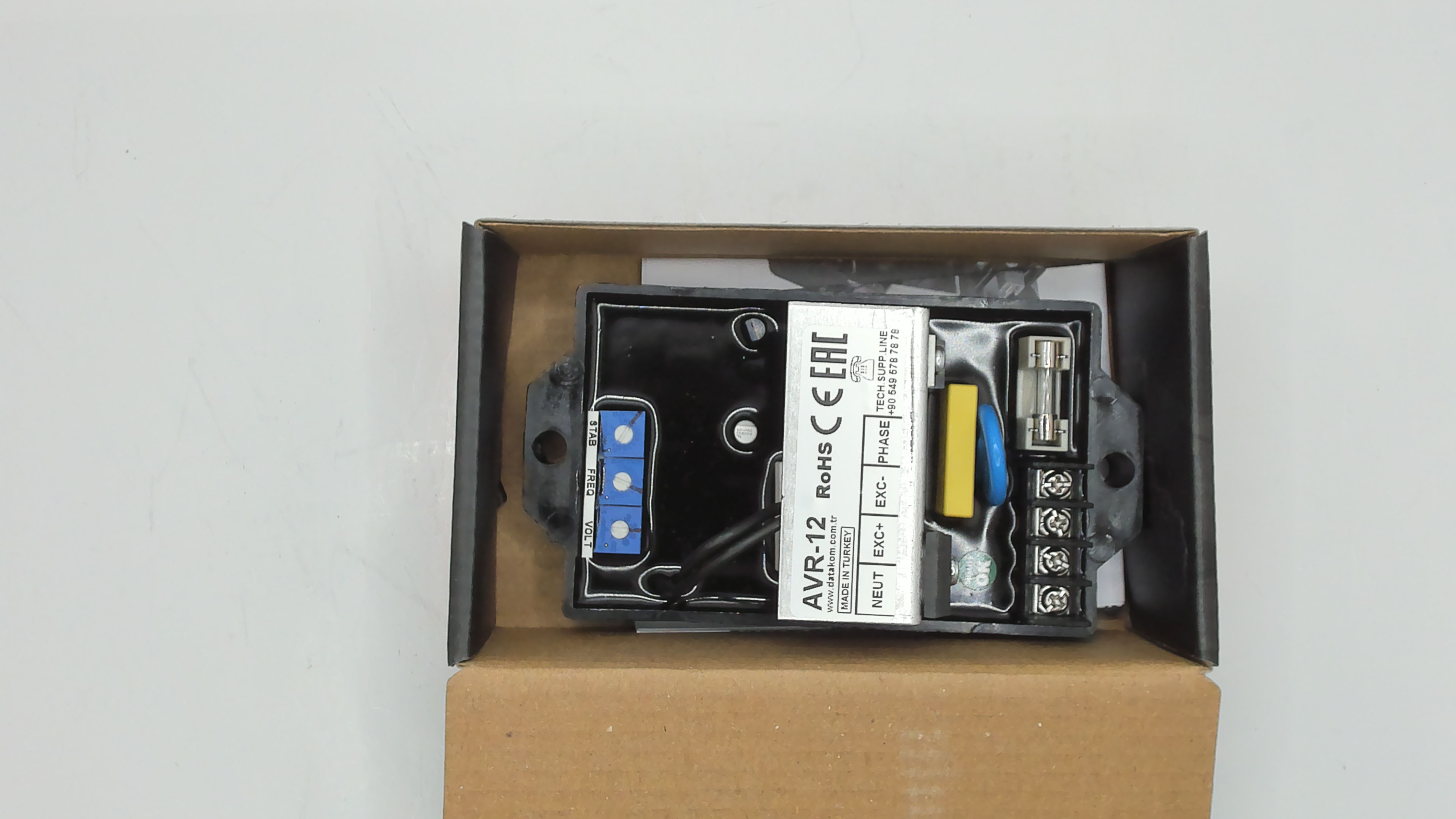 AVR-12