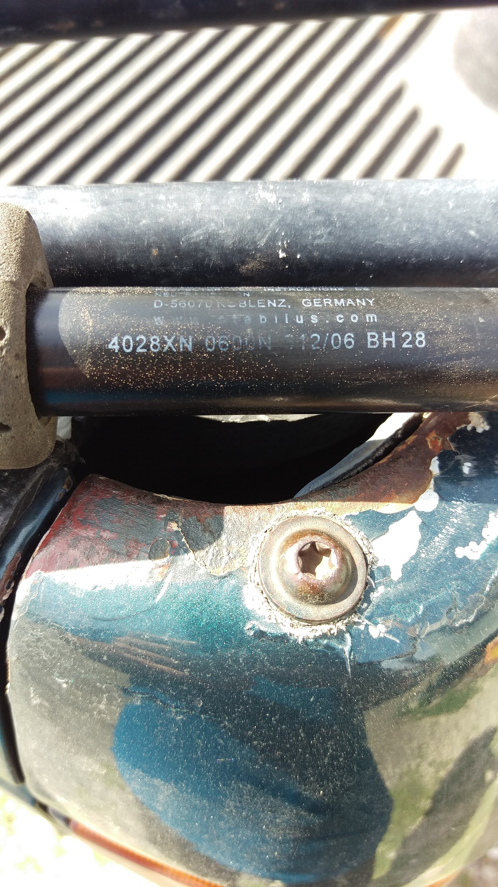 4028XN / 600N