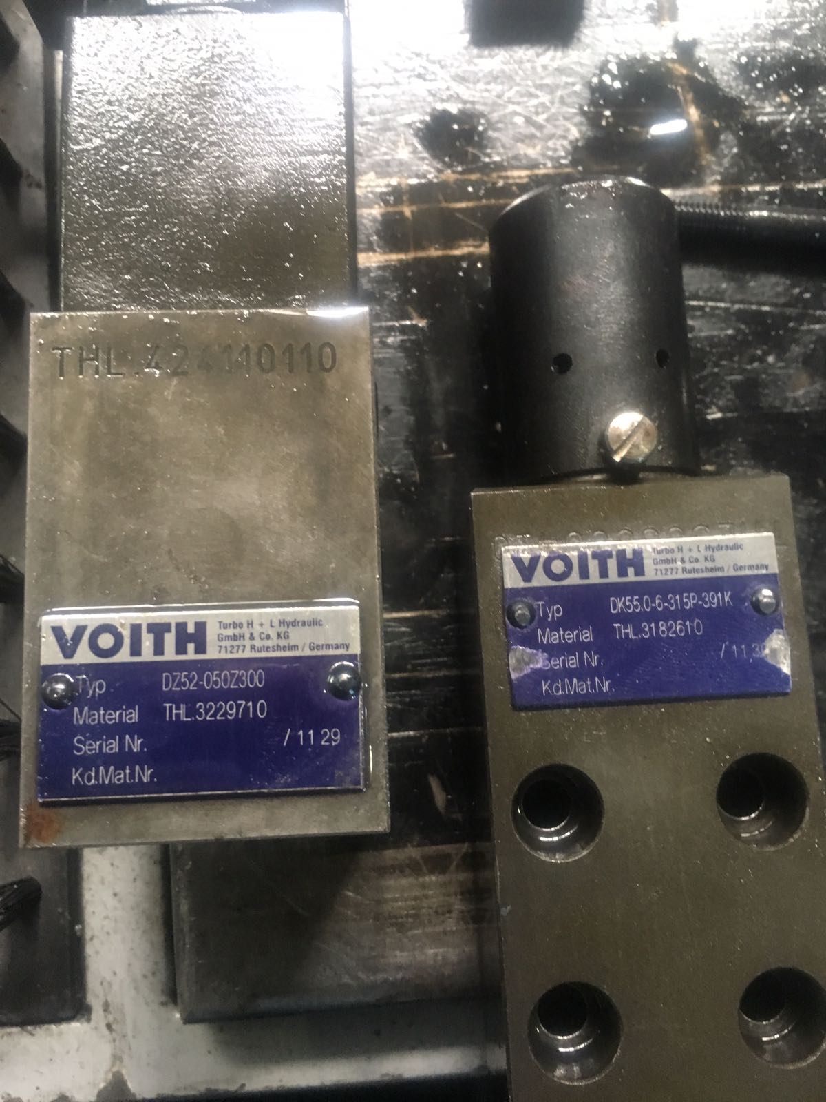 DZ52-050Z300R02 