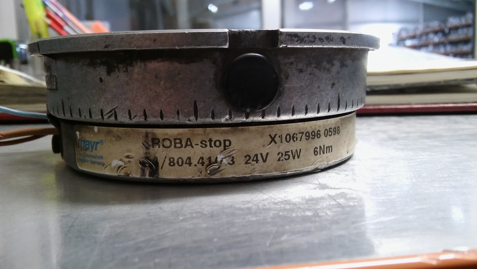 ROBA-stop X1067996 0598    804.410.3 24V 25W 6Nm  obsolete, replaced by ROBA-stop Type 802 