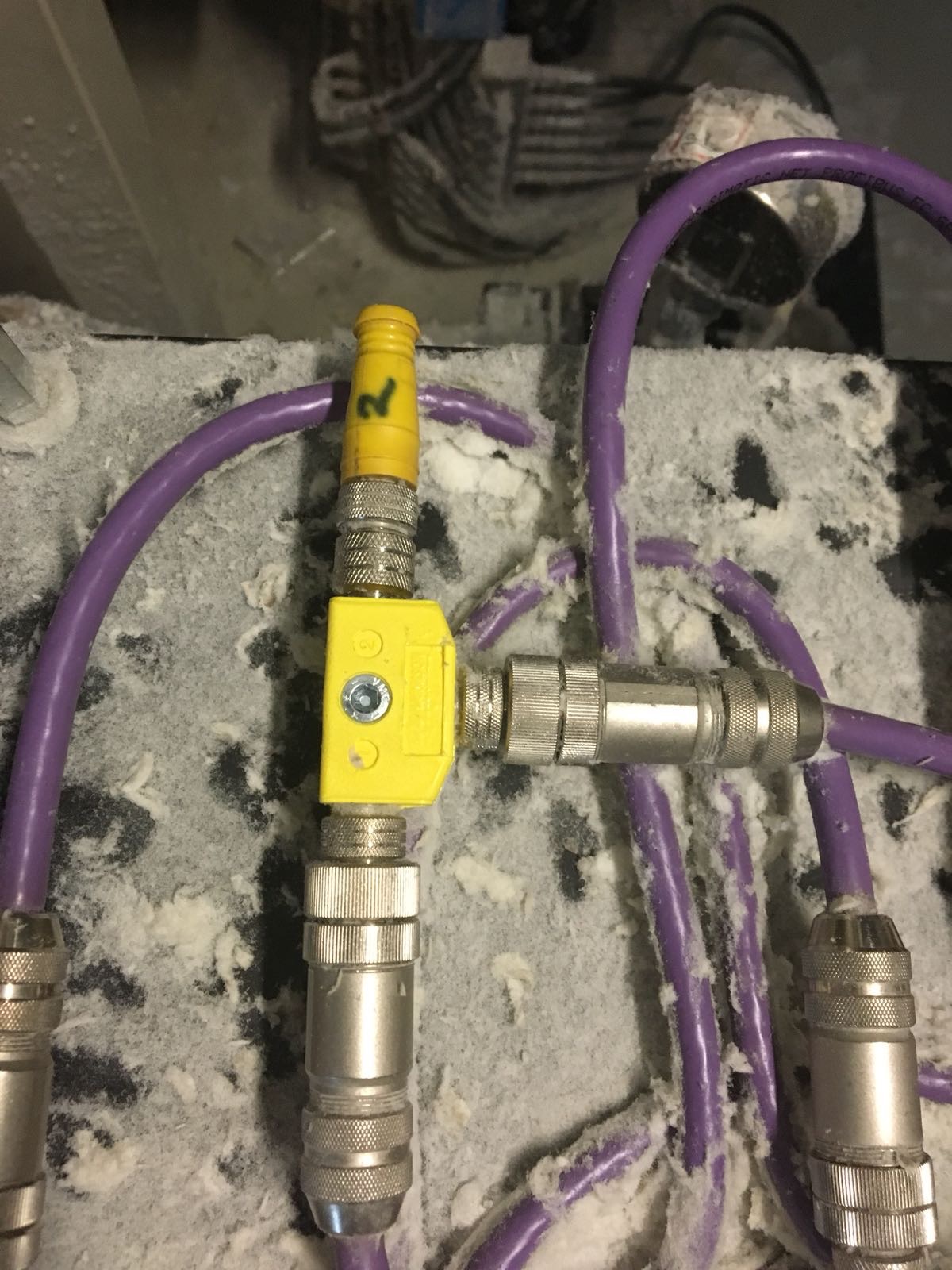 END PROFIBUS CONNECTOR preview 2