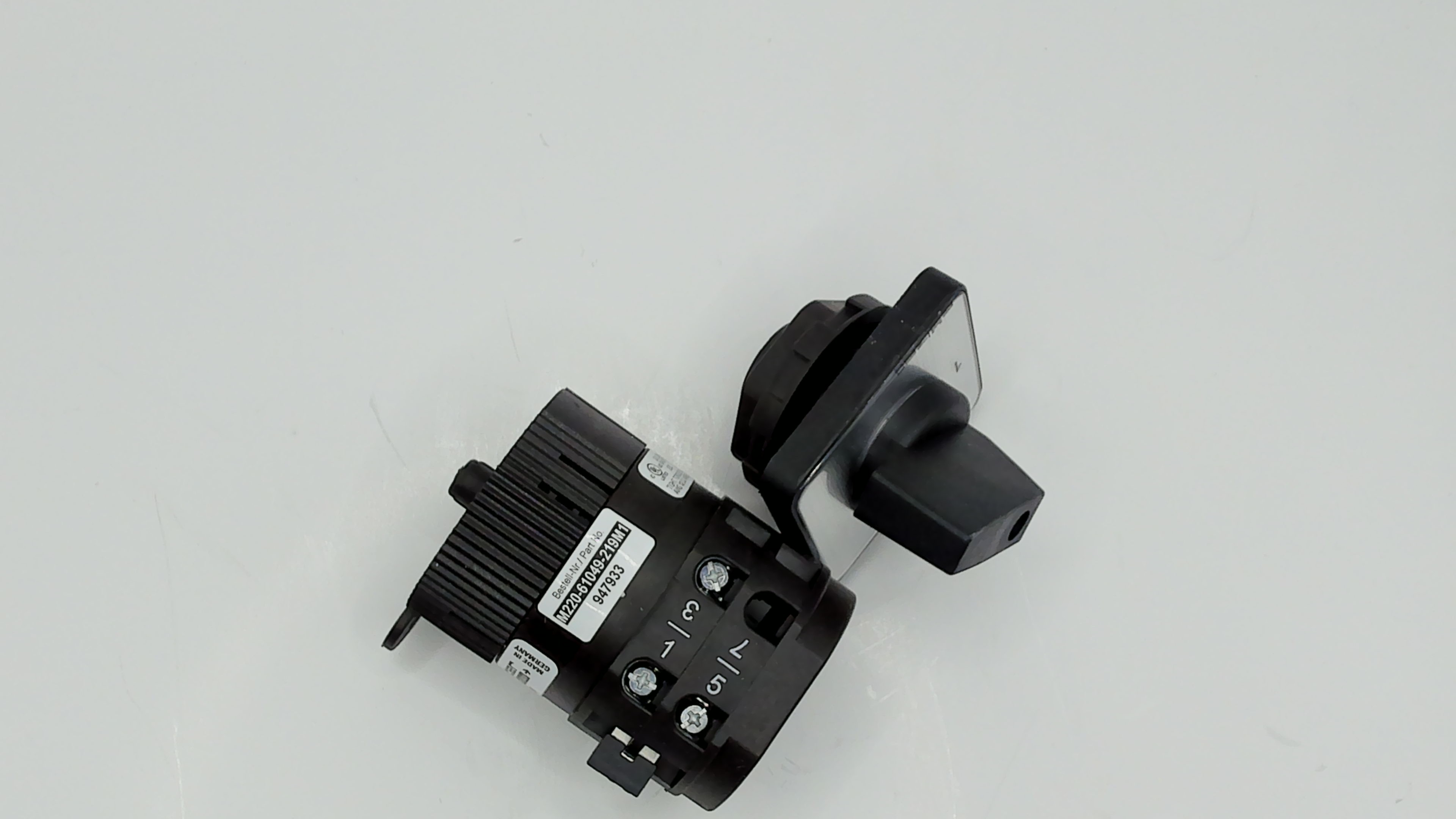 M220-61049-219M1