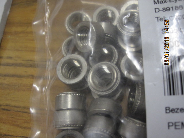 CLS-M8-1 (pack 1x100) 
