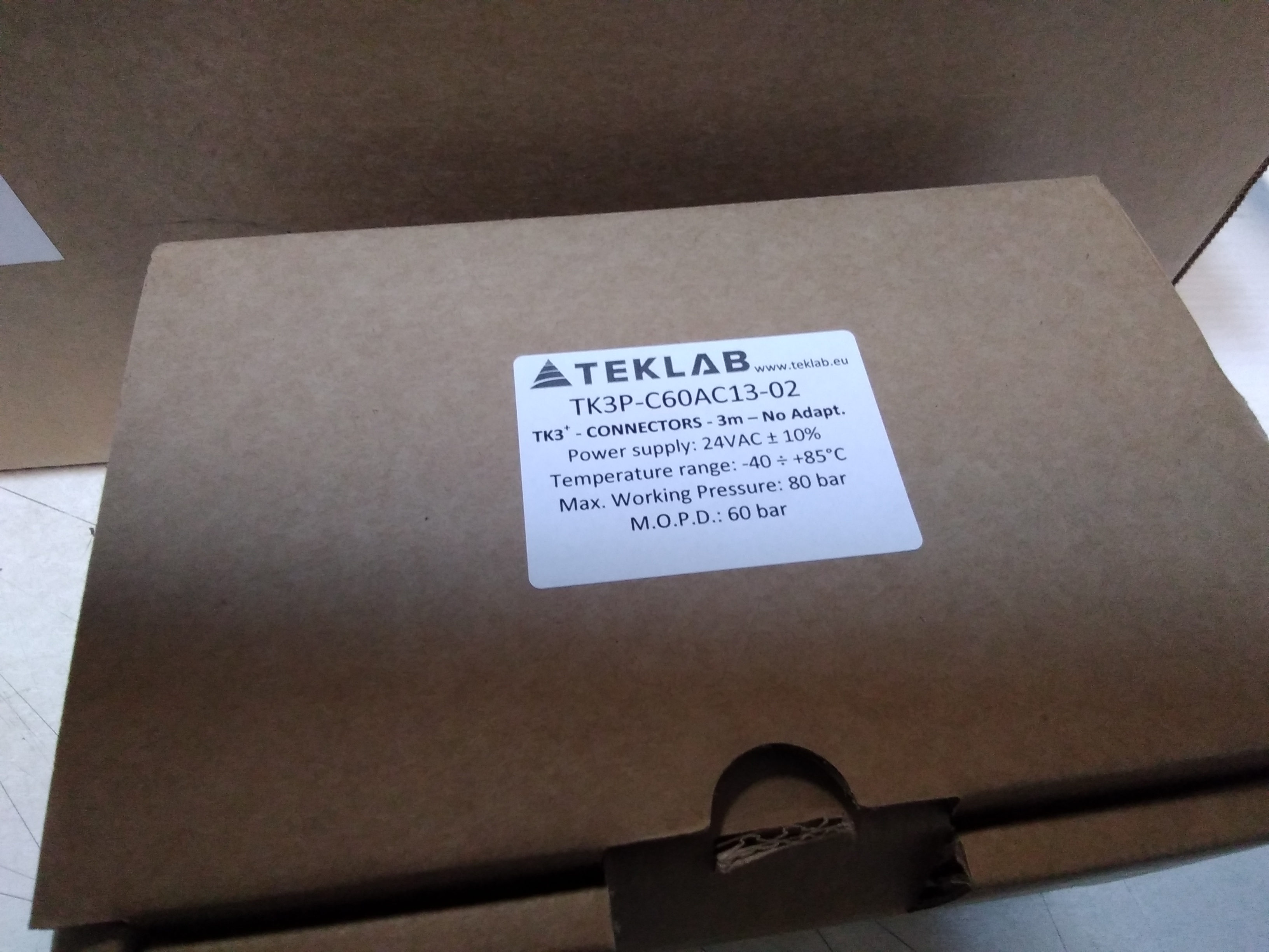 TK3P-C60AC13-02