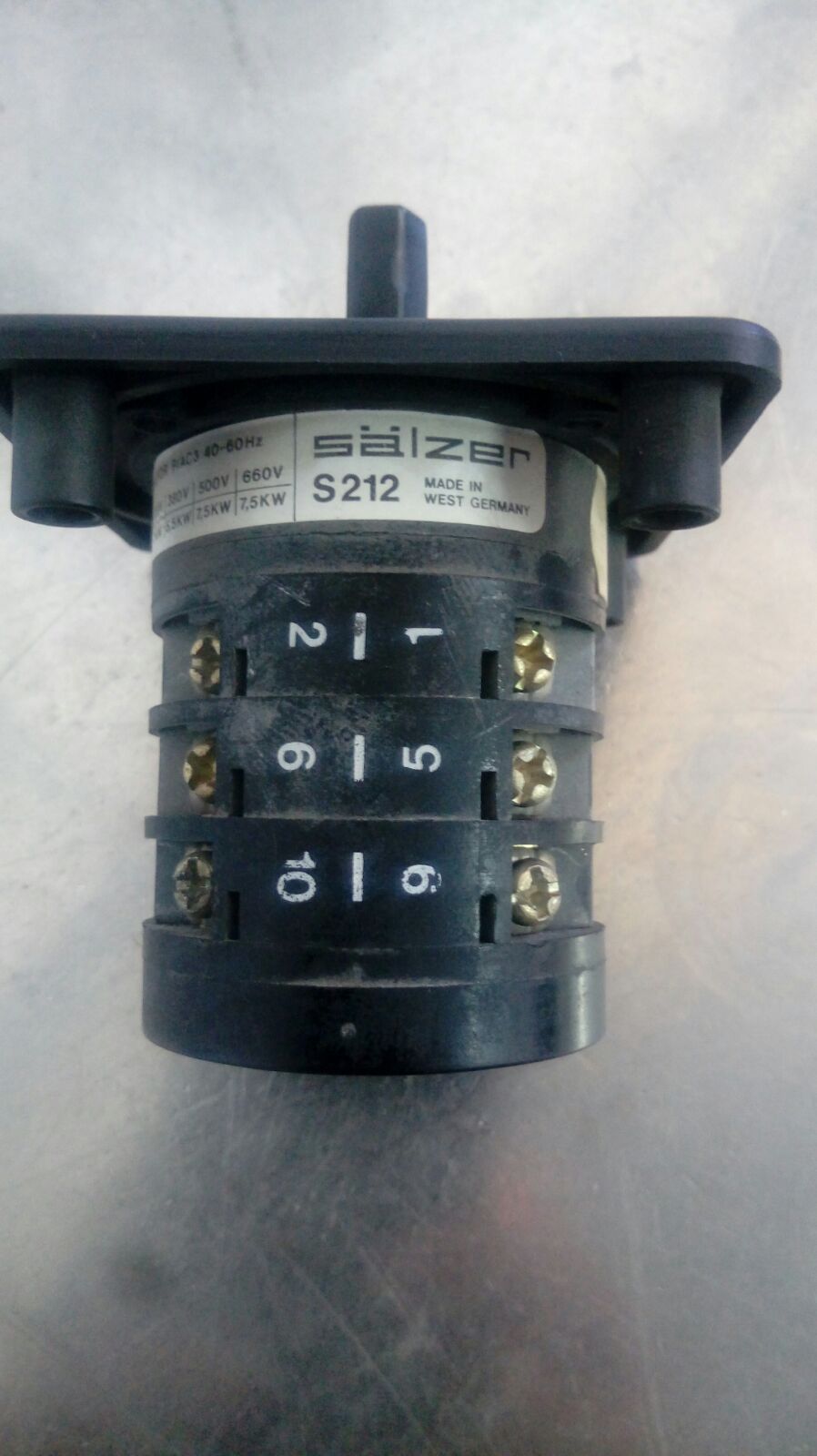 S212 642873
