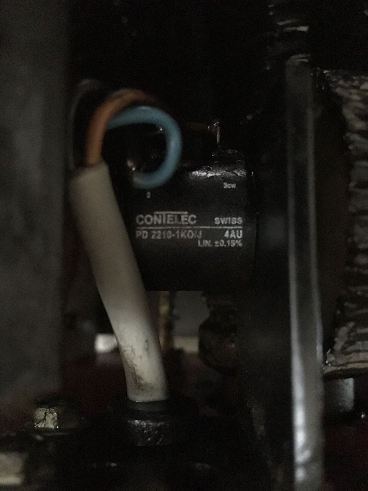 PD 2210-1KO/J 4AU