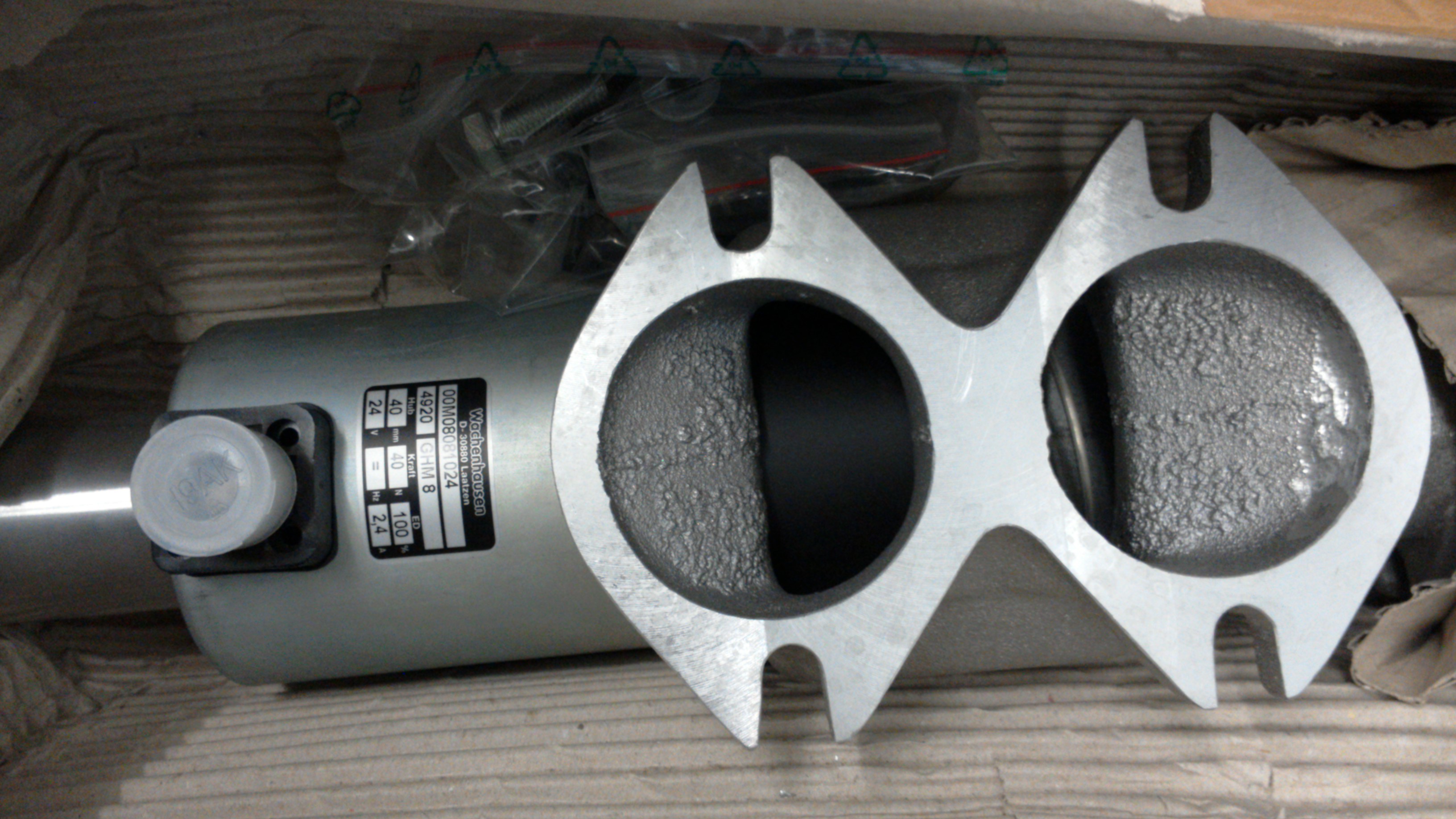 00M08081024  GHM 8, 24V DC