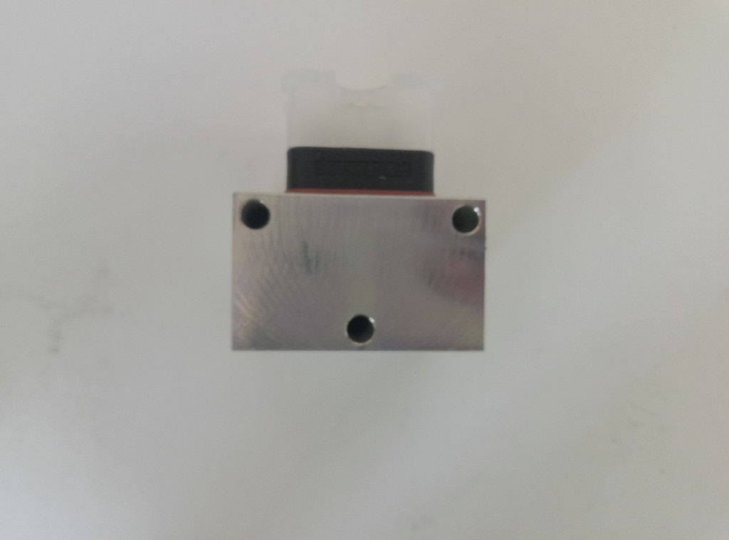 7709 050-24 V preview 3