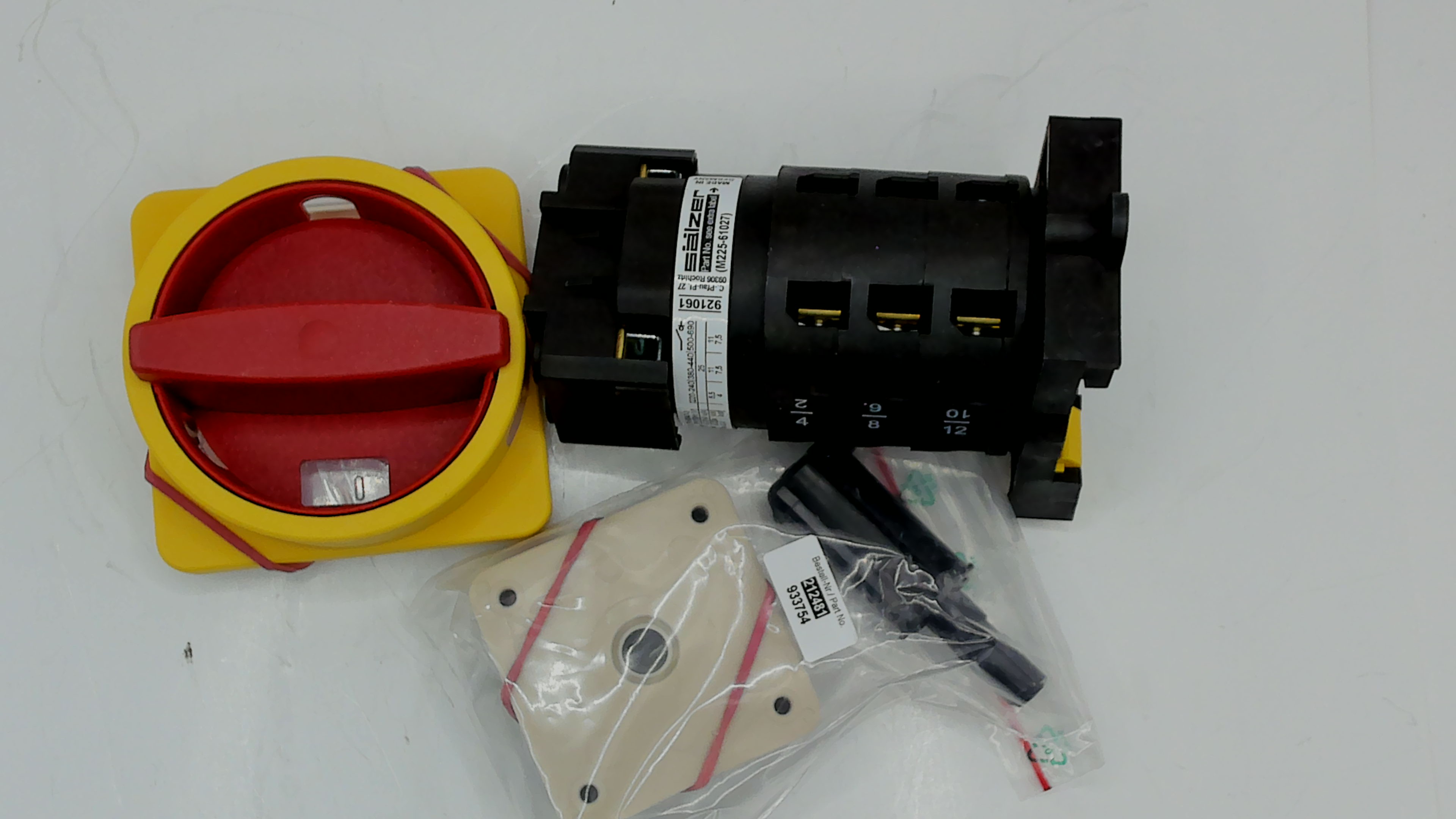 M225-I-9842