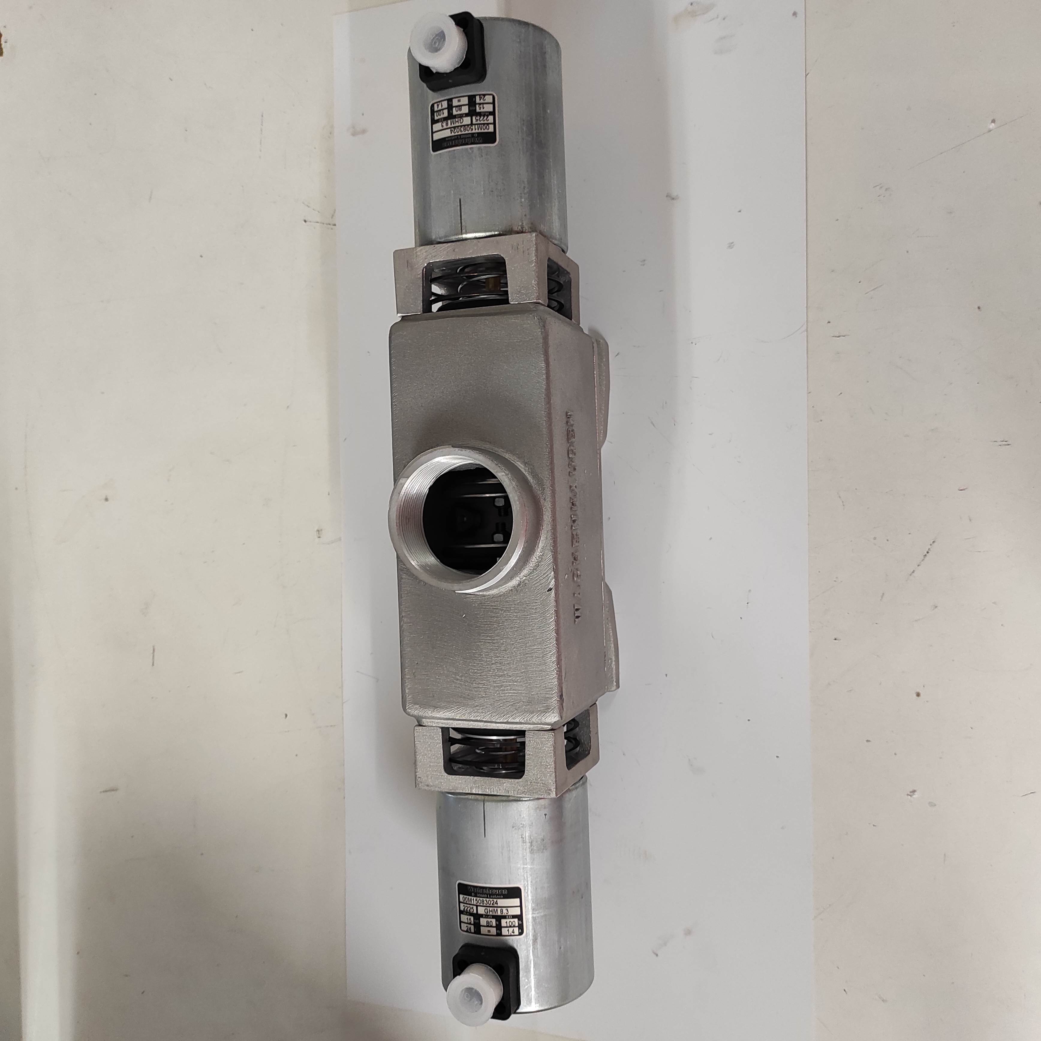 00M15083024