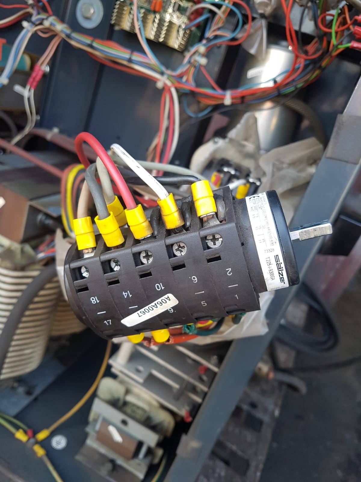 T225-I-9300