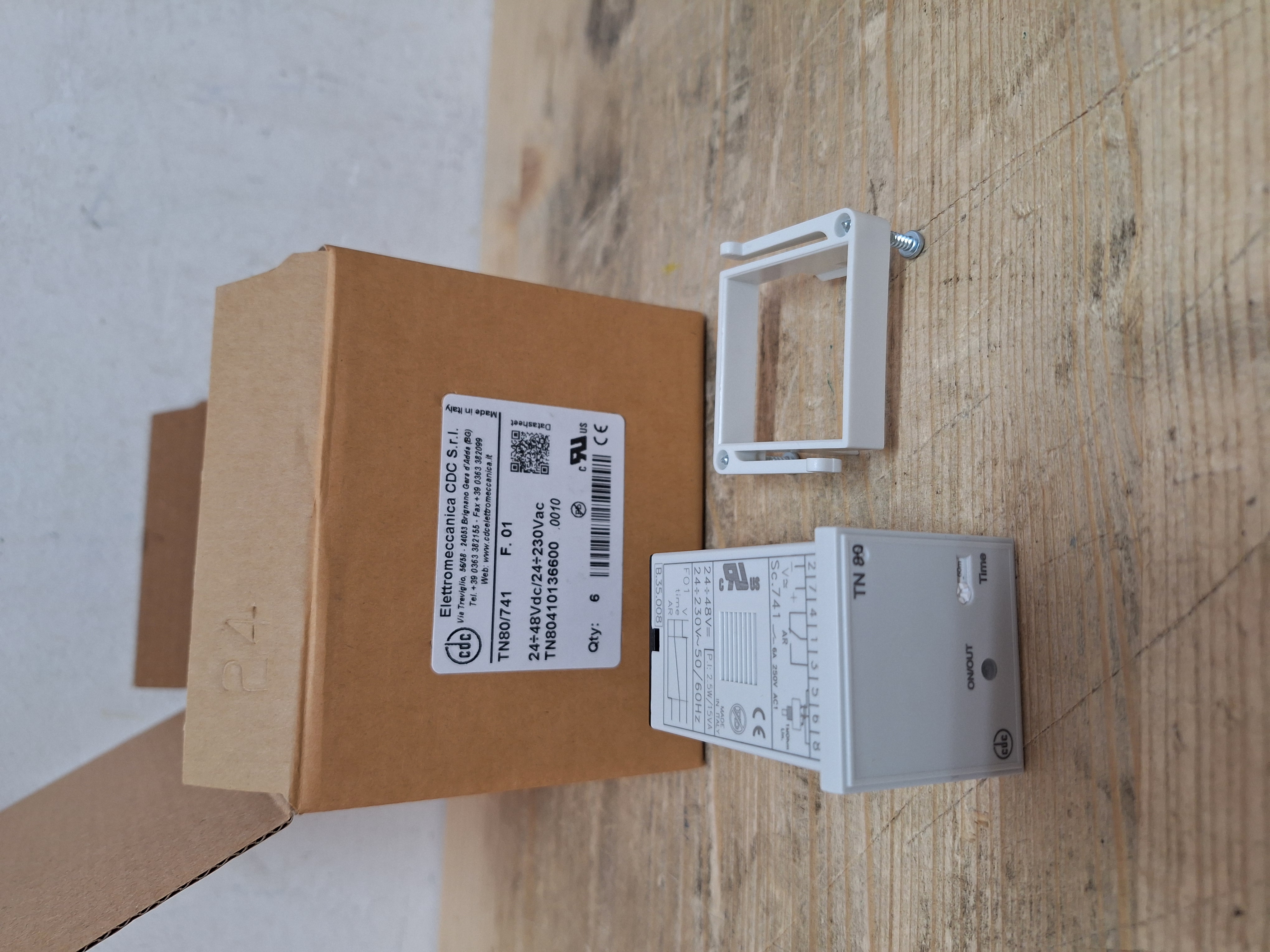 SC 749, F01 / TN80 41 01 3660 0 / 7.0024.411