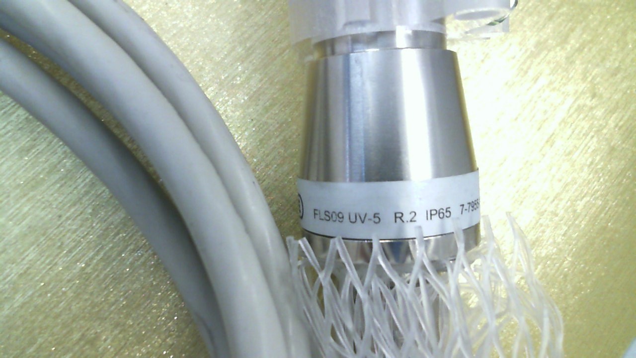 FLS 09-UV