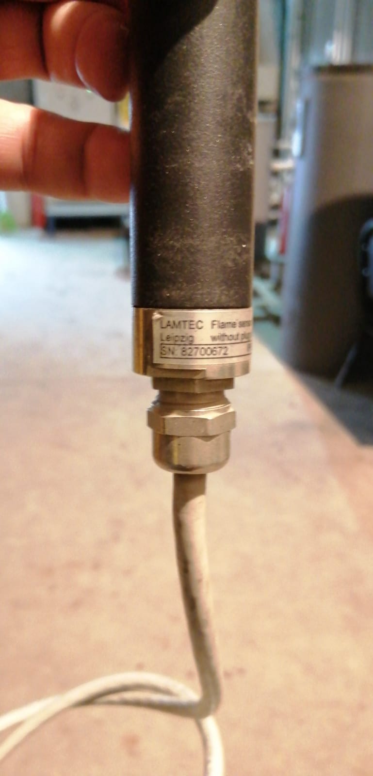 S/N: 82700672