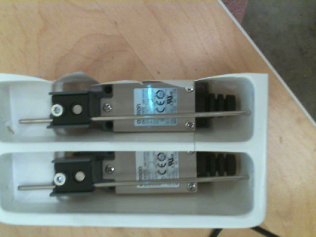 D4V-8107Z