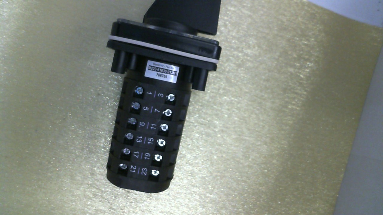 M220-61030-013M1