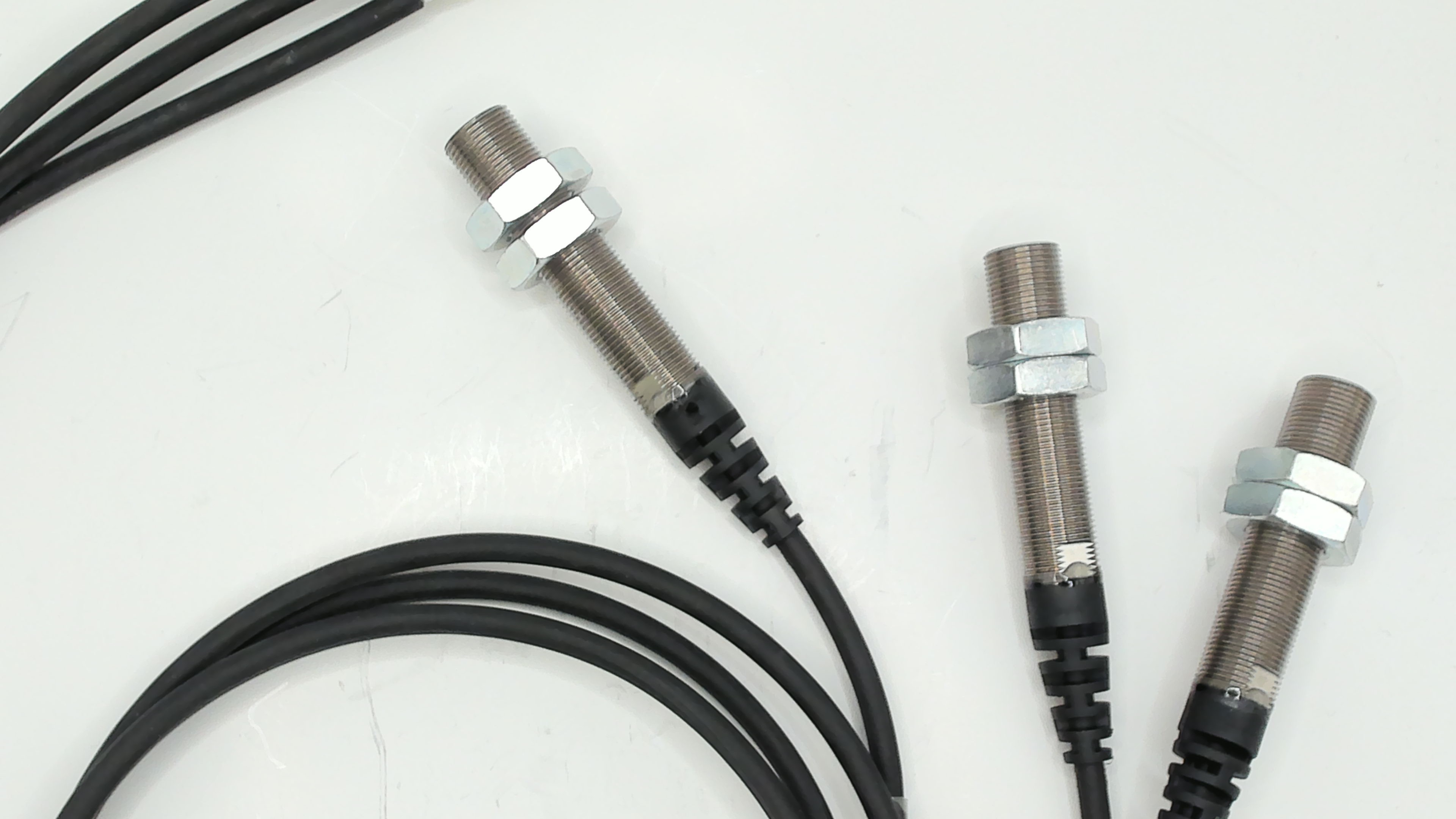 HDI2-NC-M15/L14-61-P100E