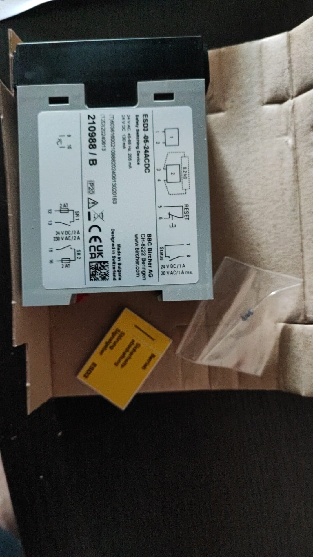 210988 / ESD3-05-24ACDC