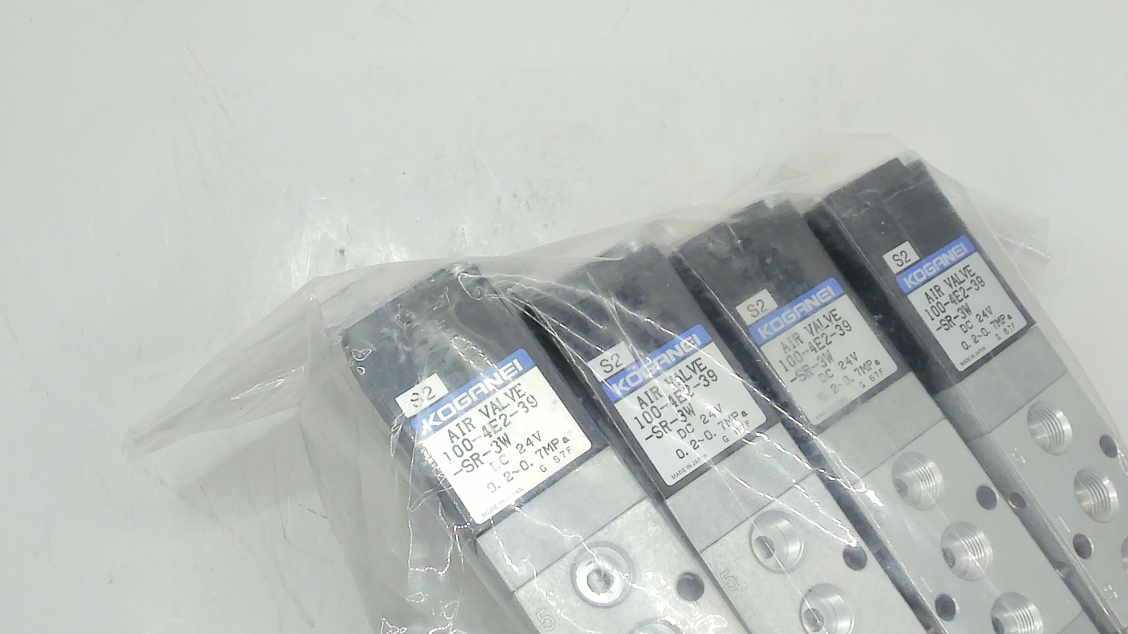 100-4E2-39-SR-3W/DC24V preview 2