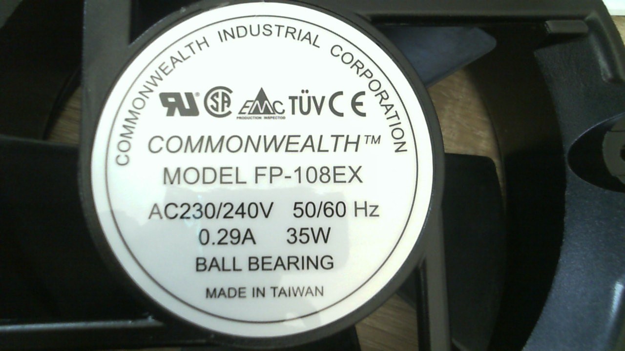 3075803