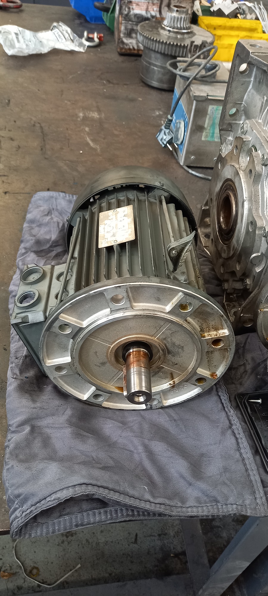 XSH 90L3A4AA, 1.5 kW (B5) preview 1