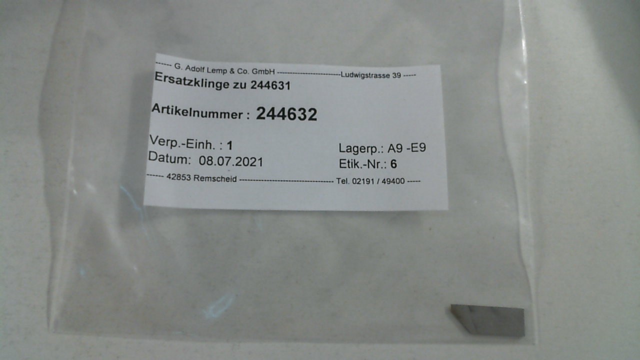 244632