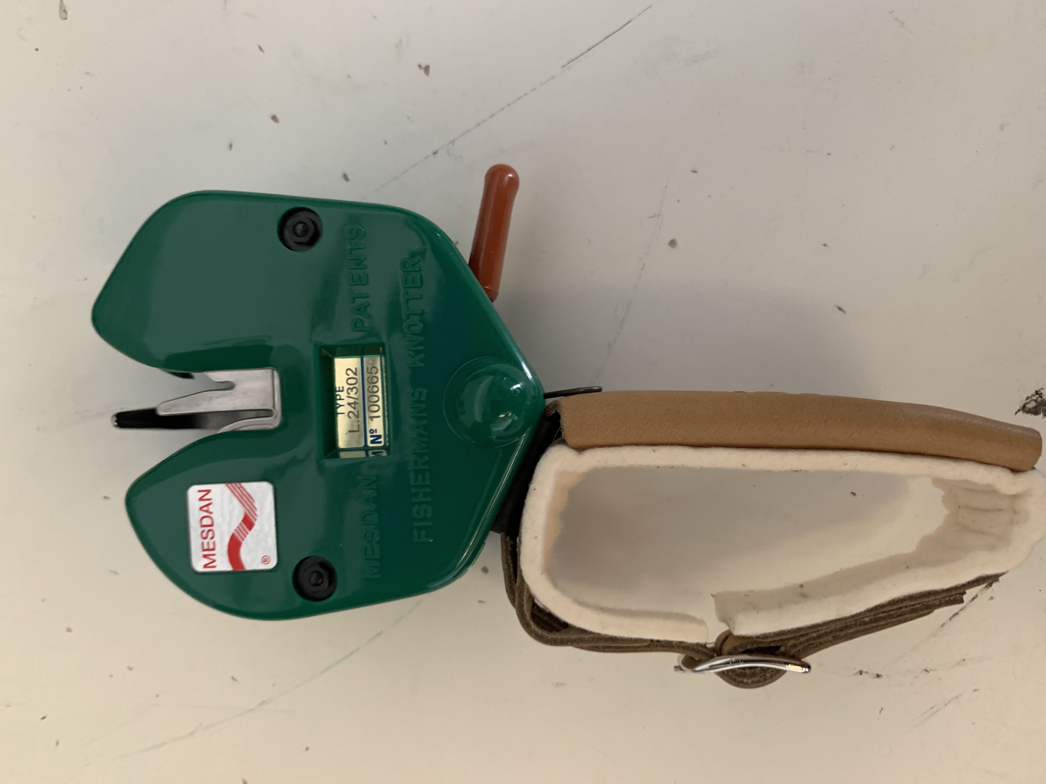 302 HAND FISHERMAN L24