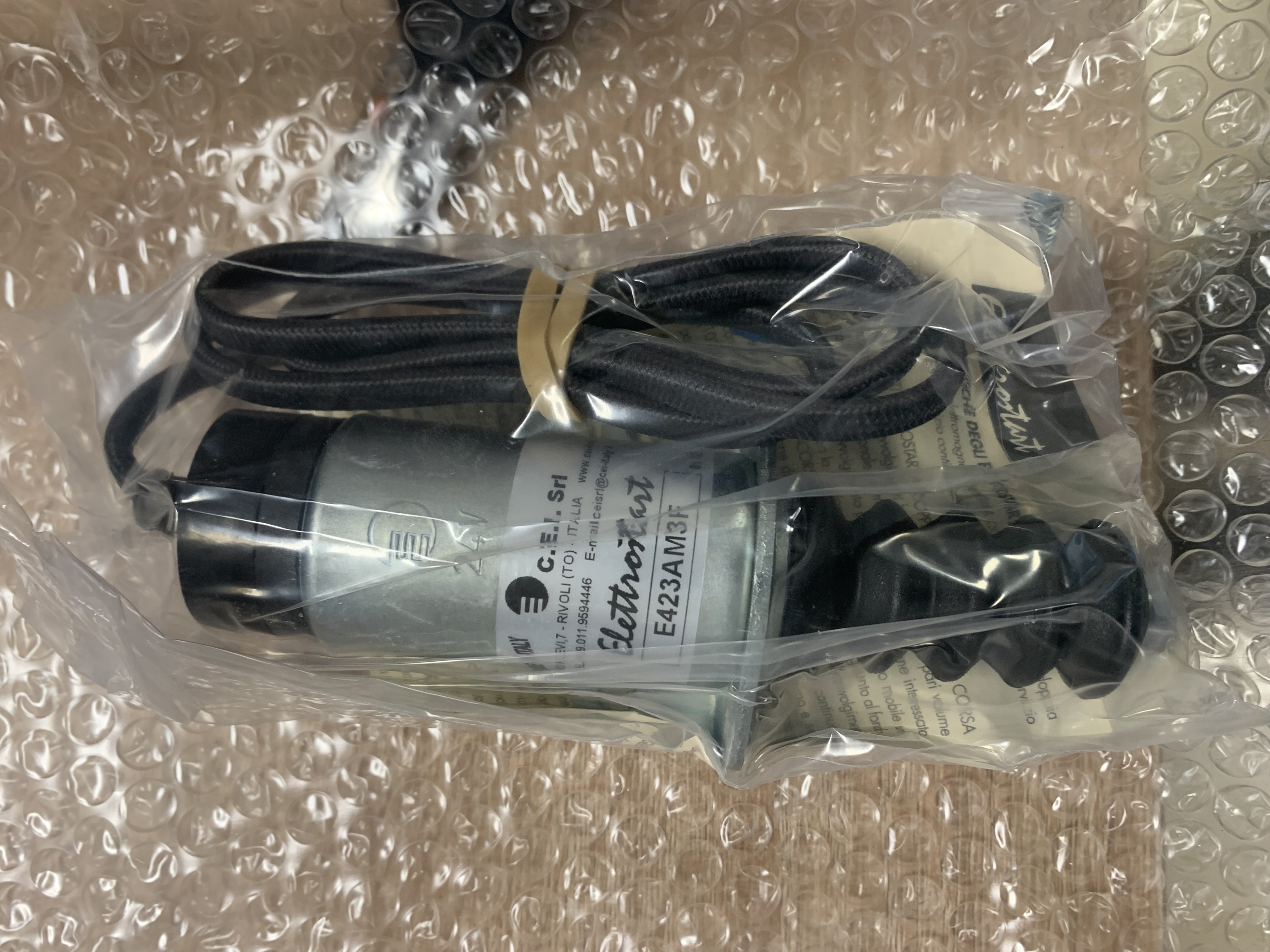 E423AM3F ( 24 V )