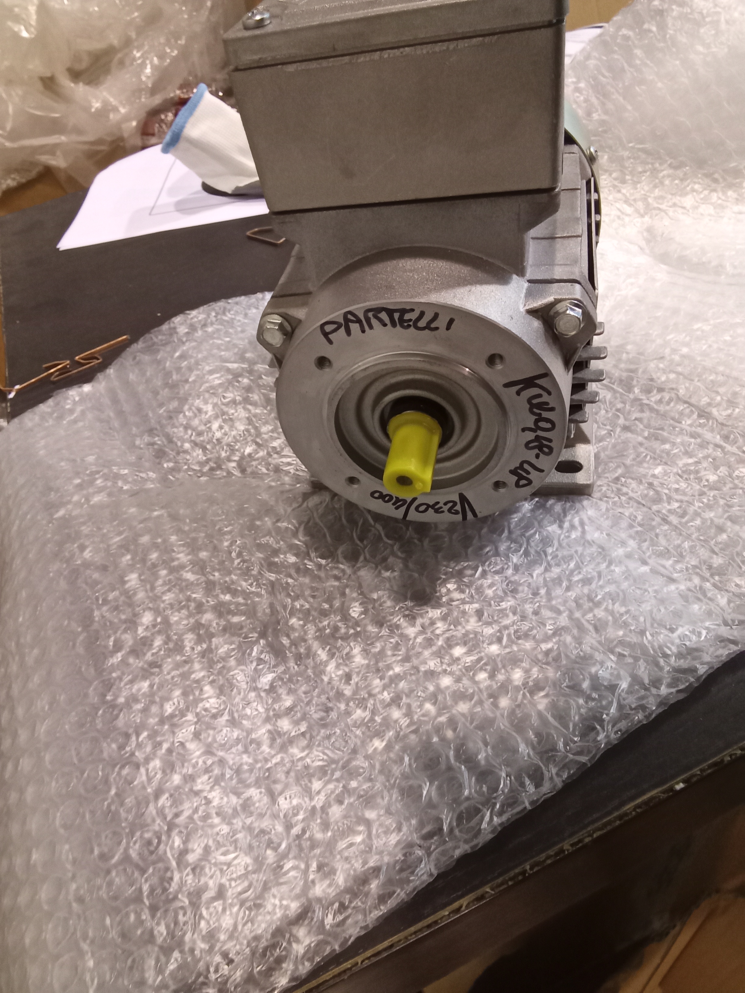 B1073B1100 preview 3