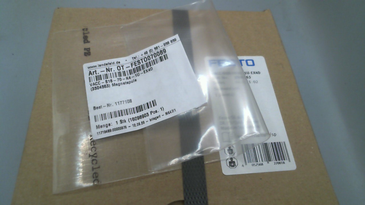 3504563 / VACC-S18-70-K4-1U-EX4D