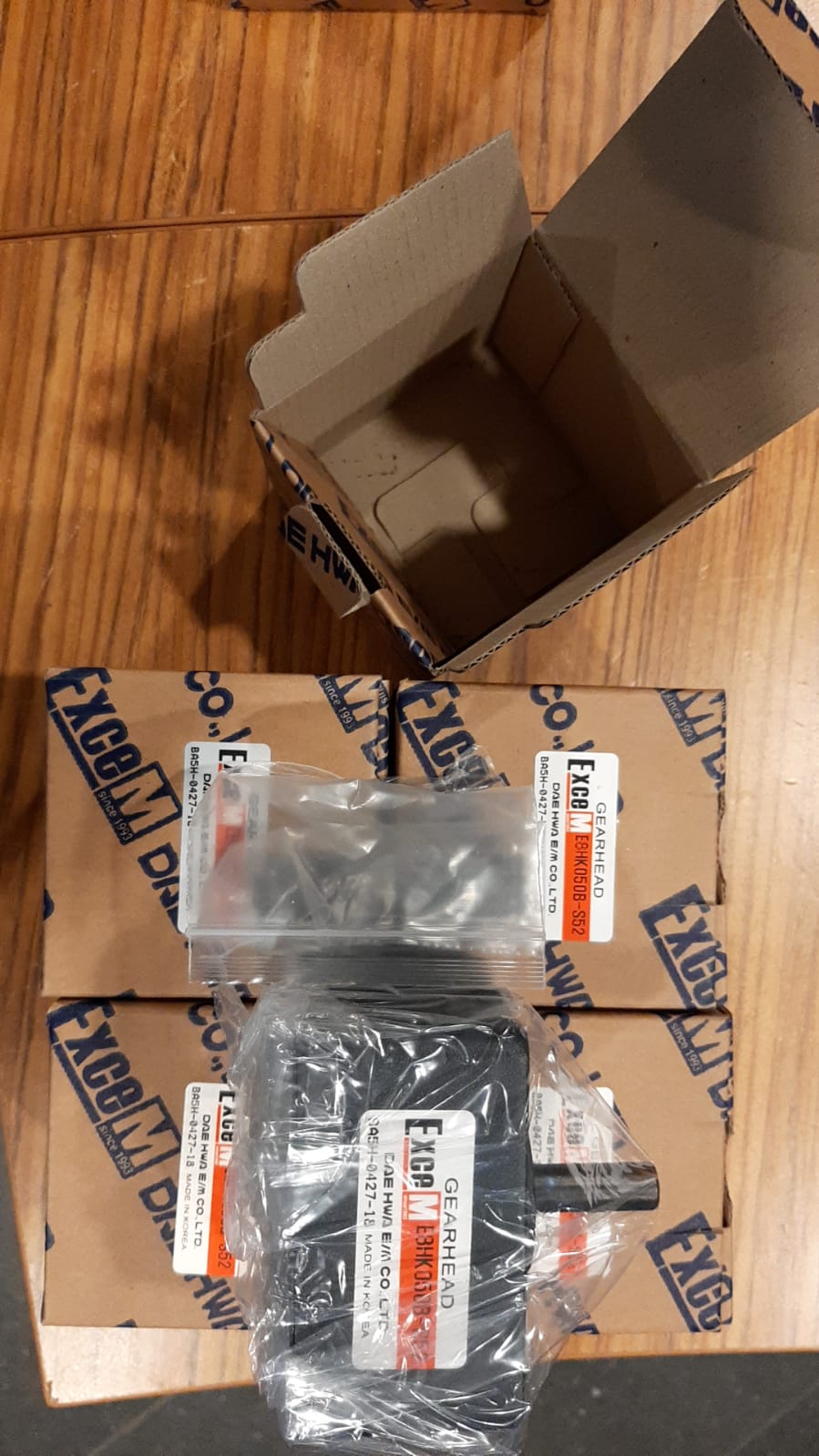 E8HK050B-S52 preview 3