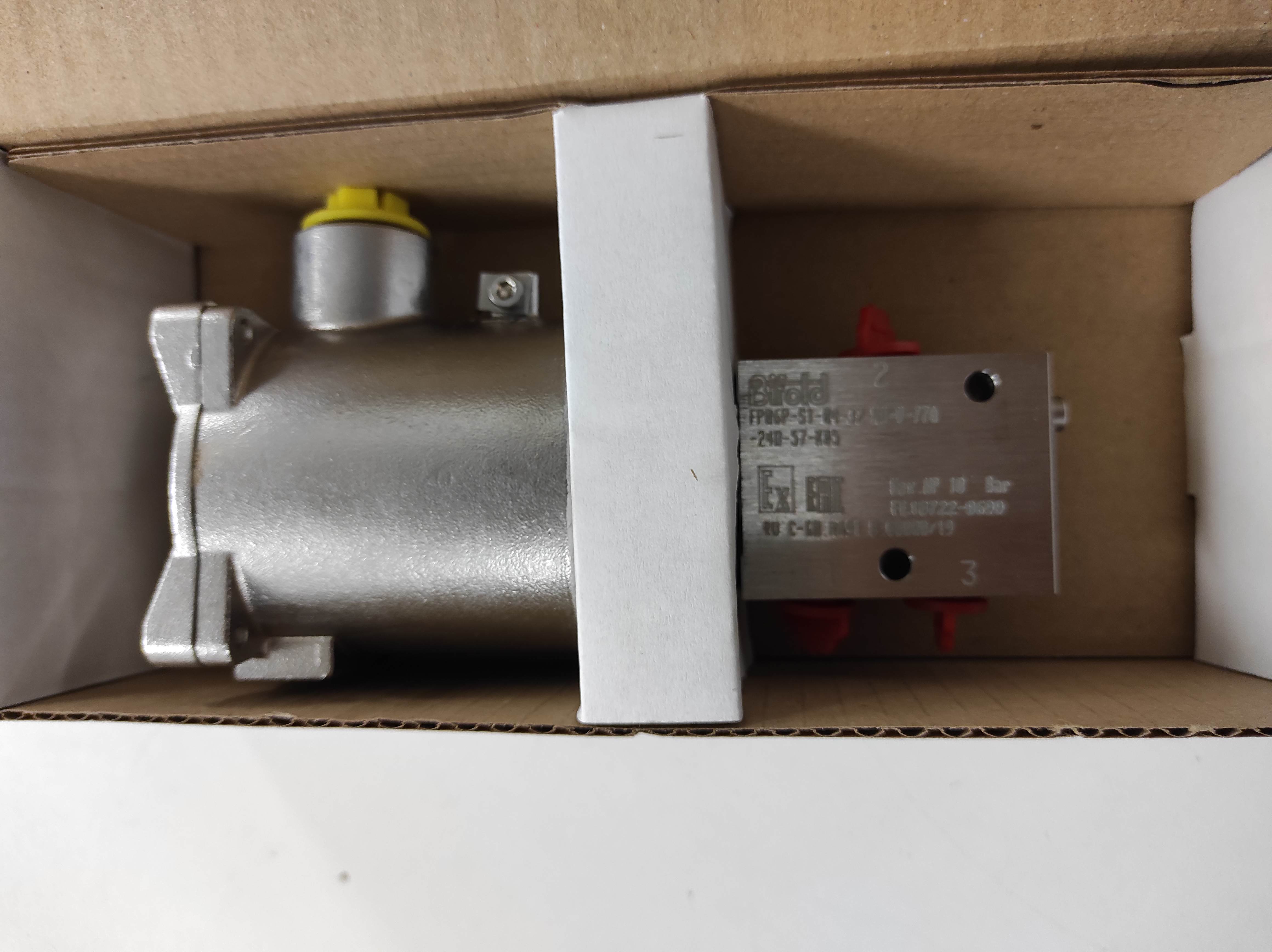 FP06P-S1-04-32-NU-V-77A-24D-57-K85