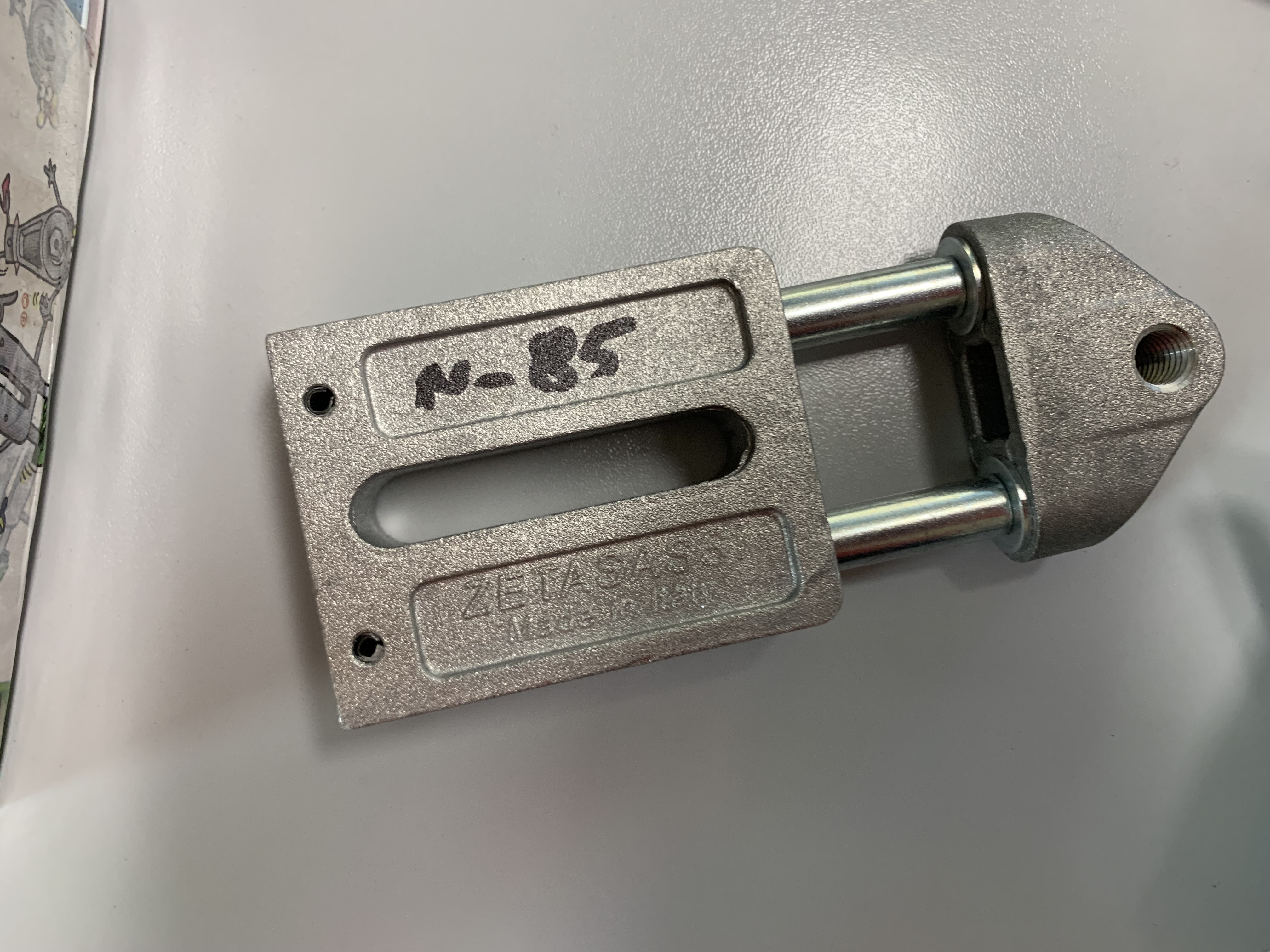 ET1M1085KU preview 5