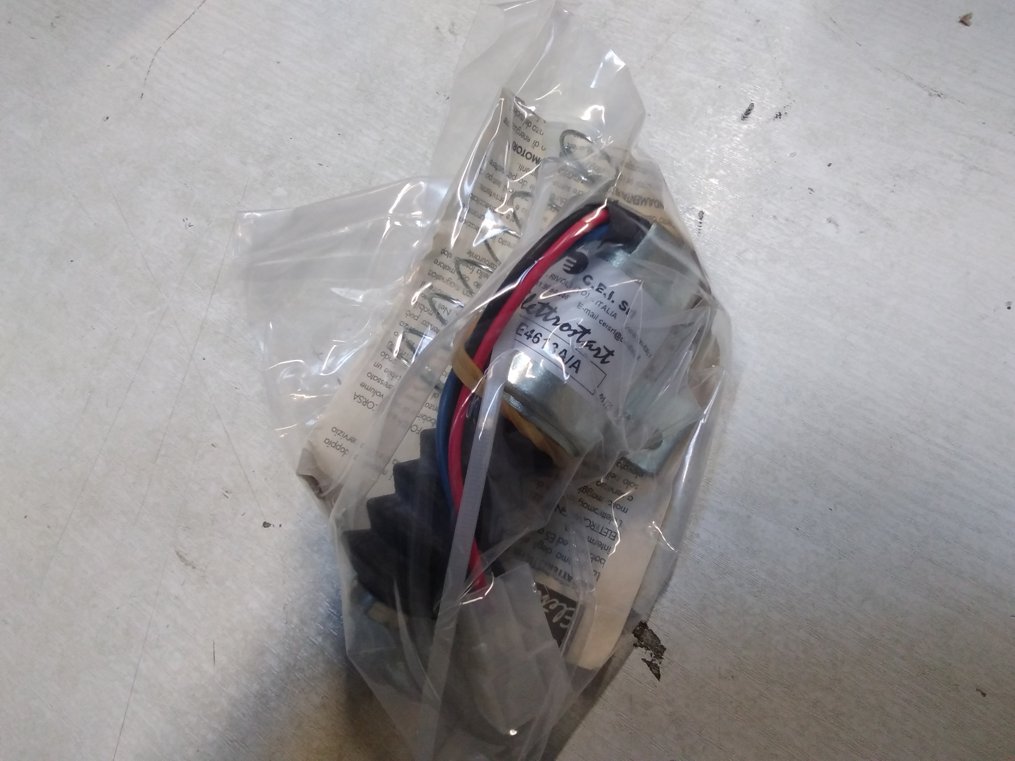 M274009055/D