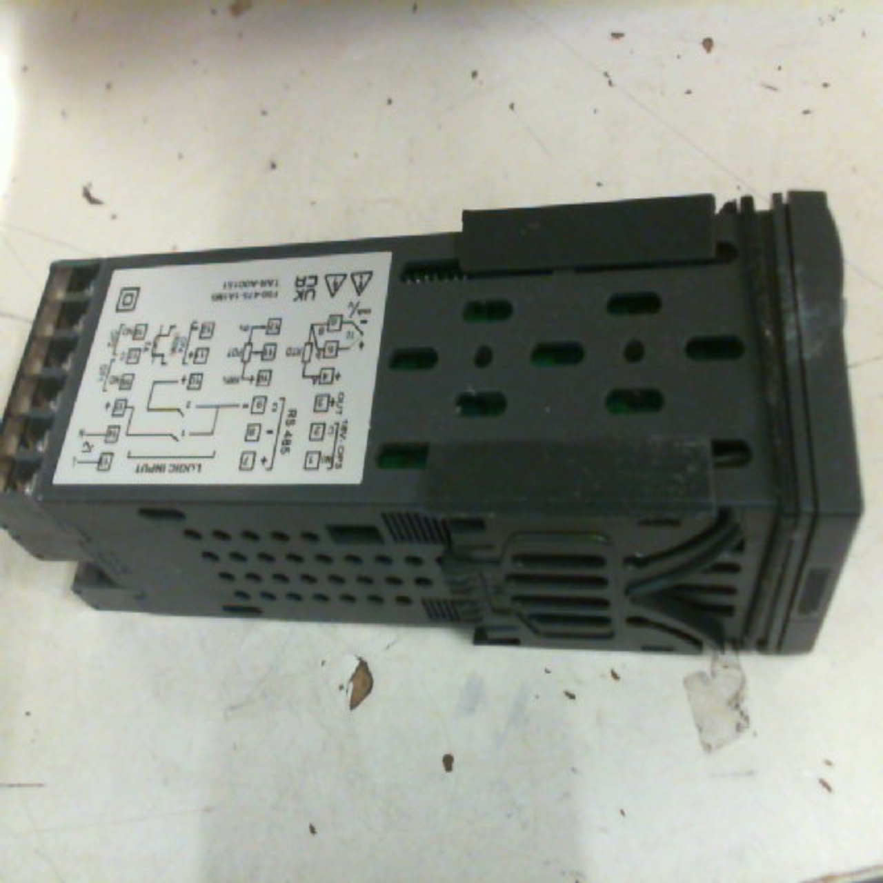 M5-3105-0000