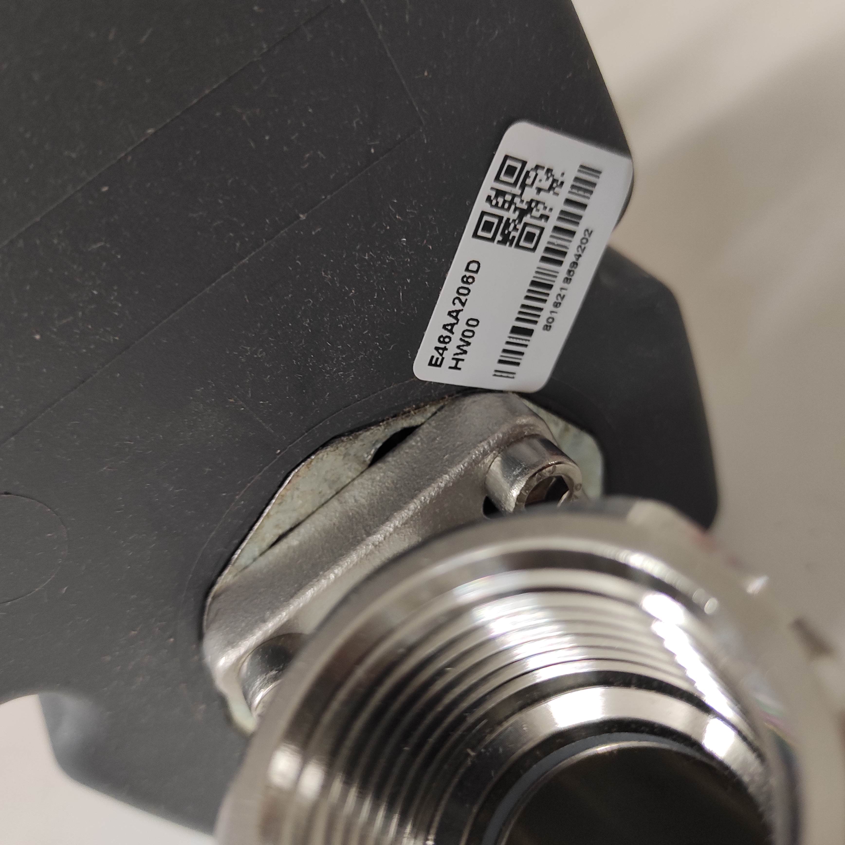 E46AA206DHW00