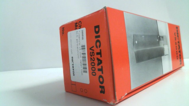 300500