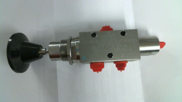 BXS-04-04-P9-32-NC-M15-V-K54