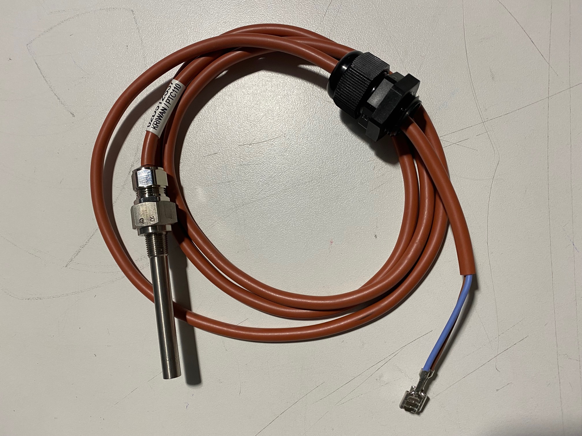 02D512S37 preview 2