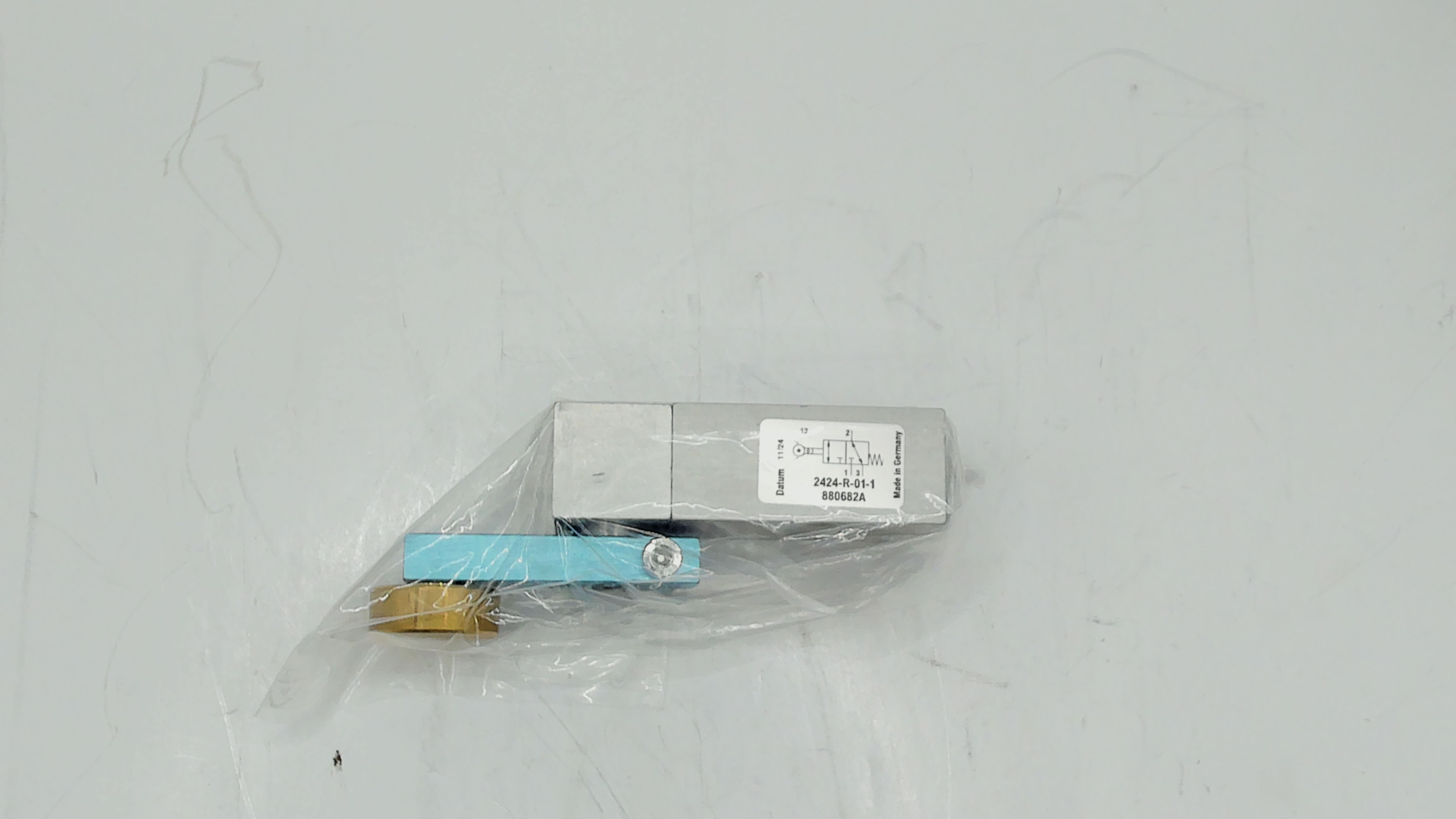 880682A