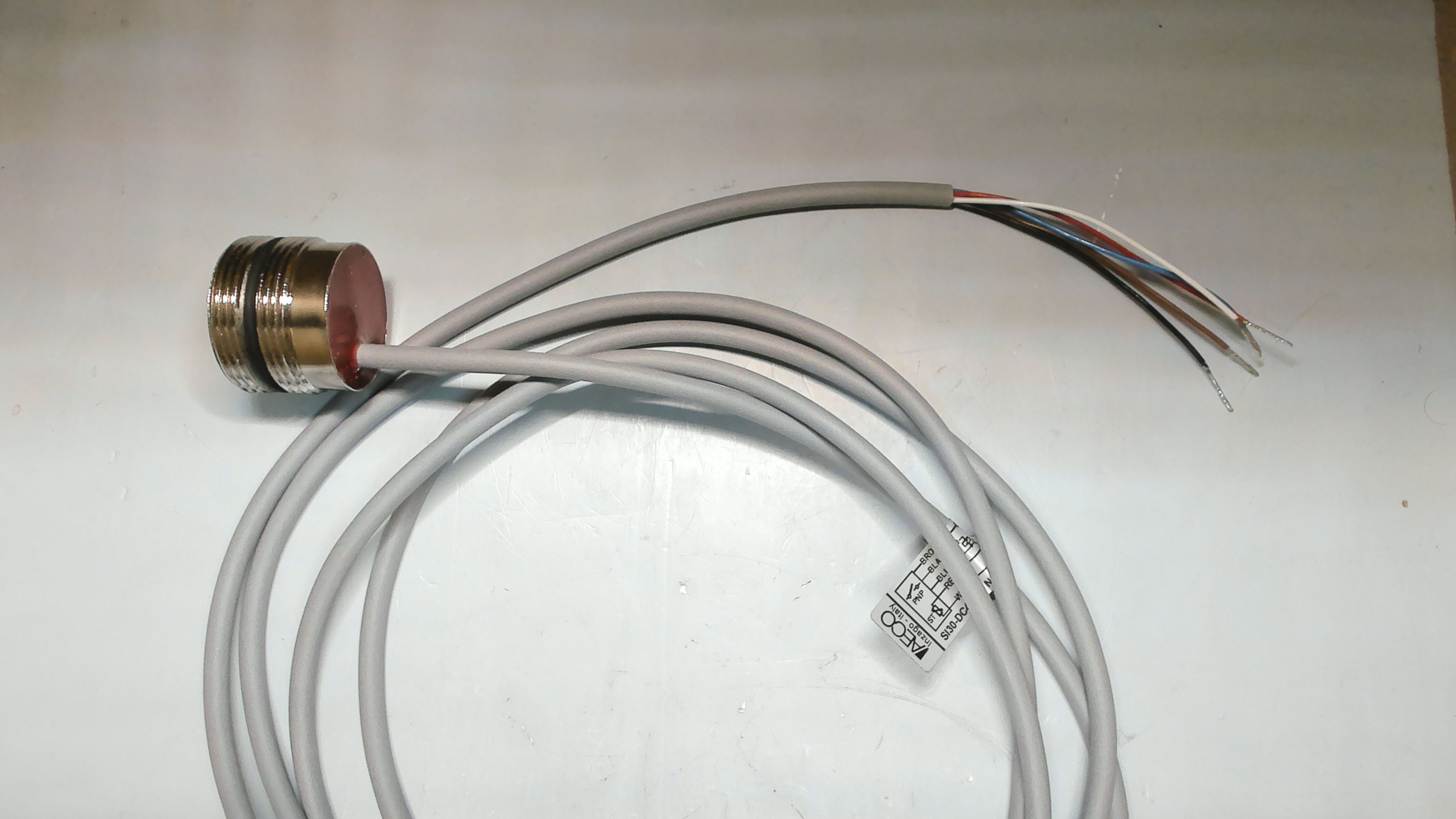 SI30-DC4 PNP NO 120C ST TB