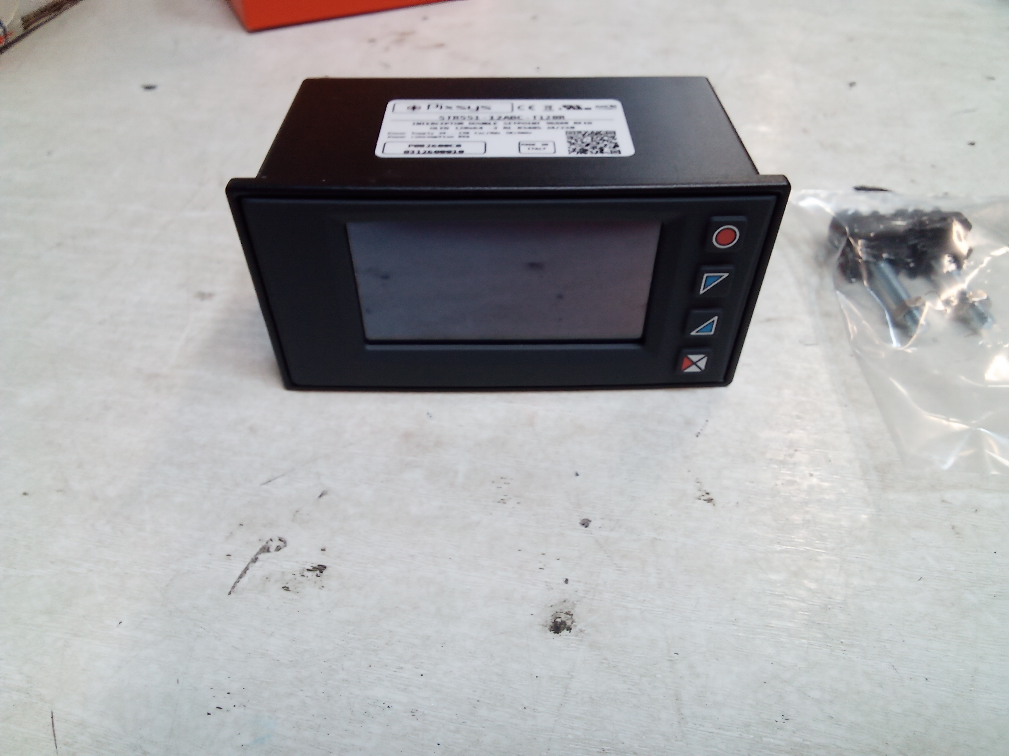 STR551-12ABC-T128R